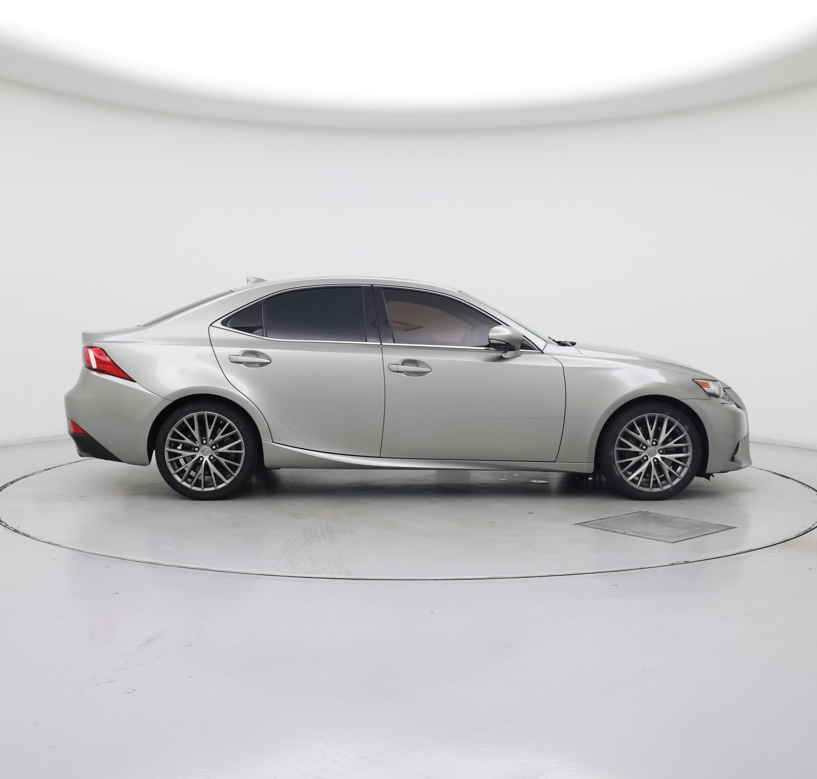 Thumbnail: 2016 Lexus IS - 7