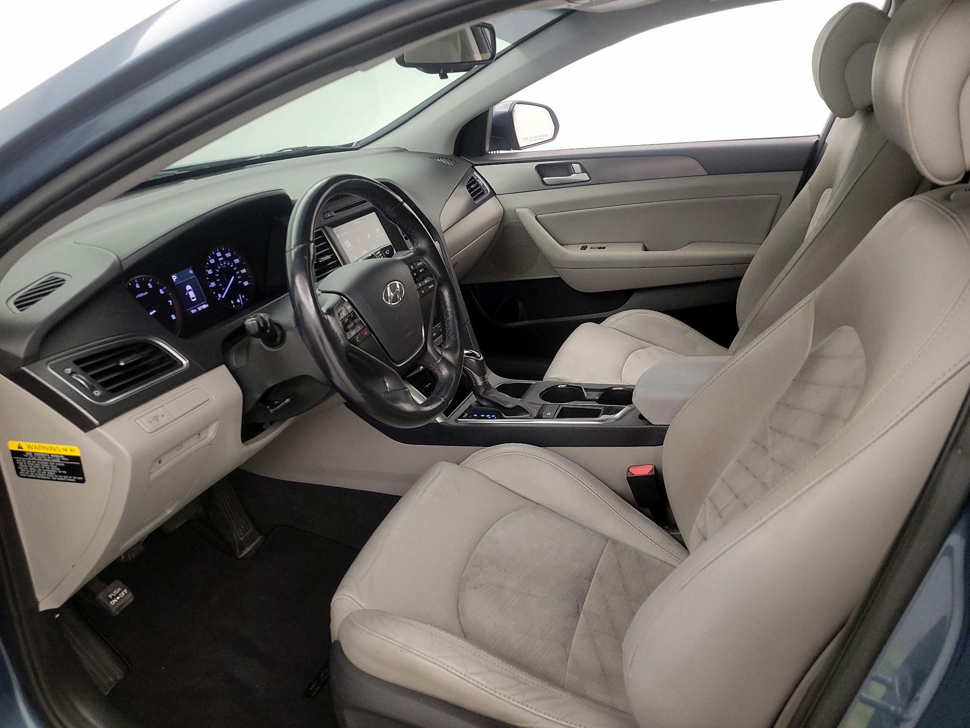 Thumbnail: 2016 Hyundai Sonata - 11