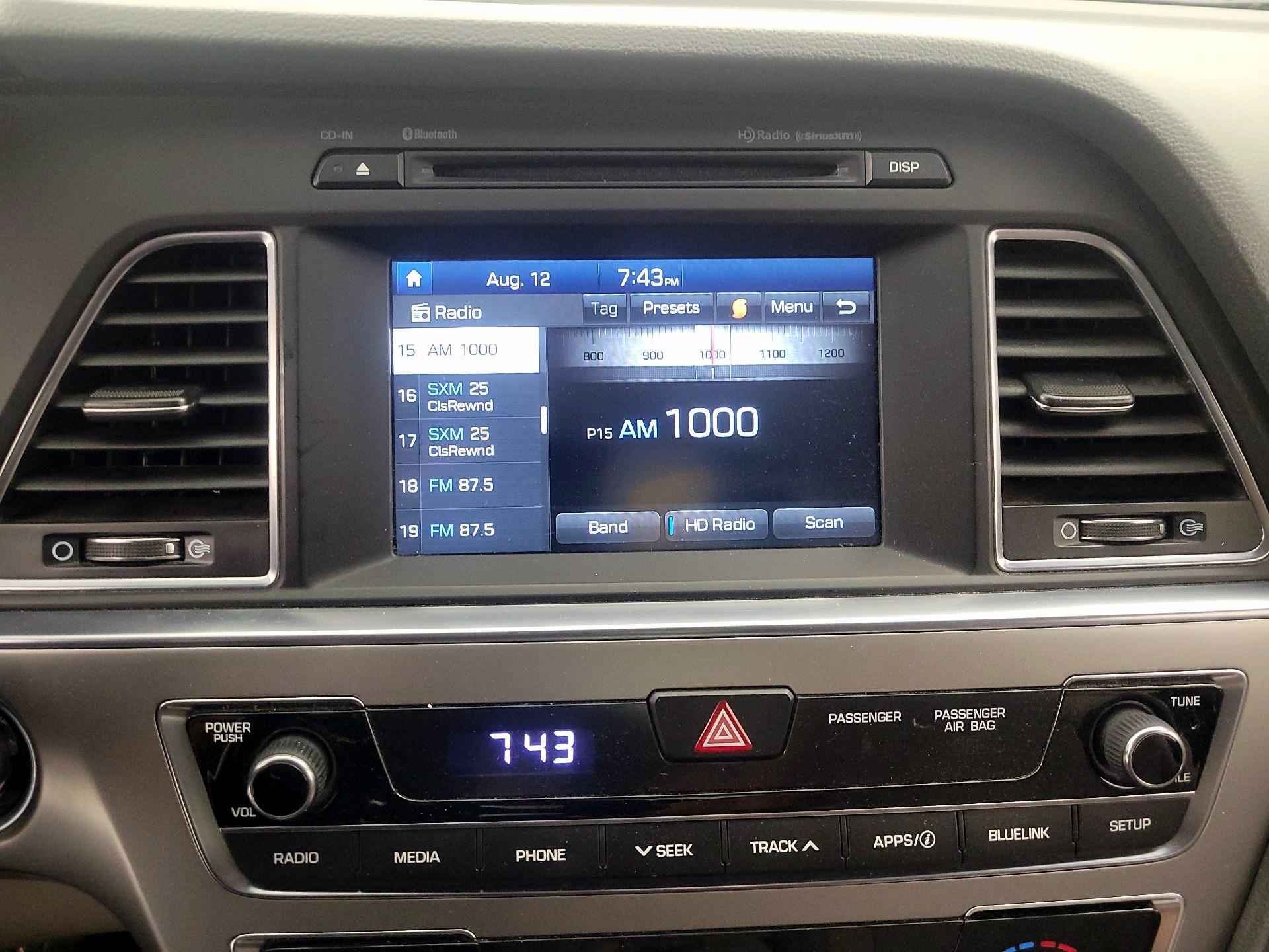 Thumbnail: 2016 Hyundai Sonata - 15