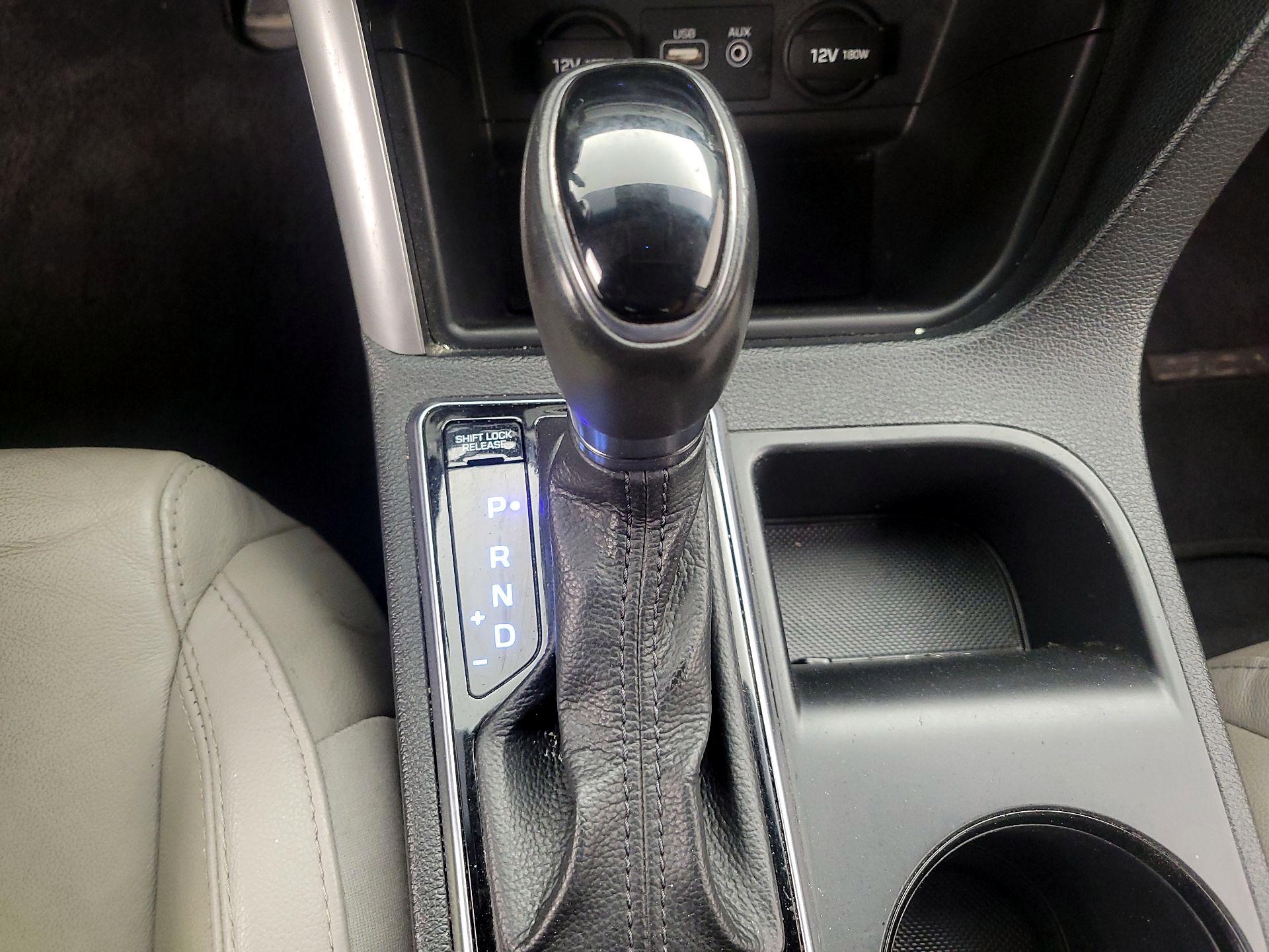Thumbnail: 2016 Hyundai Sonata - 17