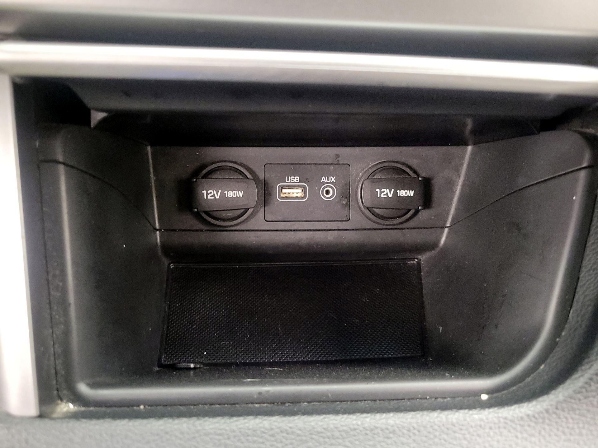 Thumbnail: 2016 Hyundai Sonata - 18