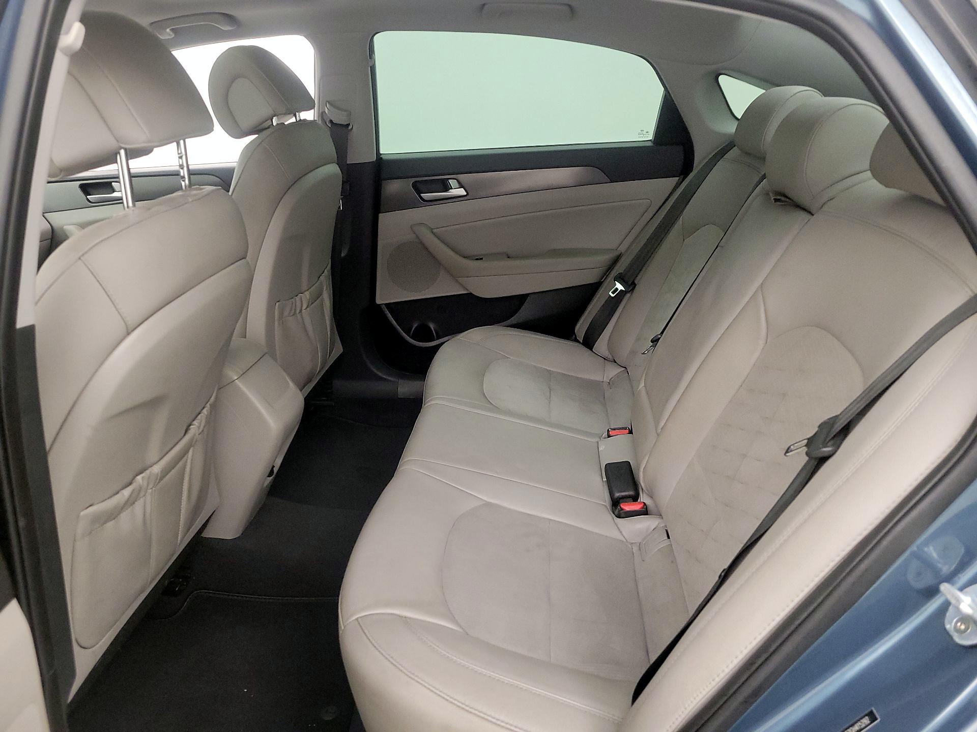 Thumbnail: 2016 Hyundai Sonata - 20