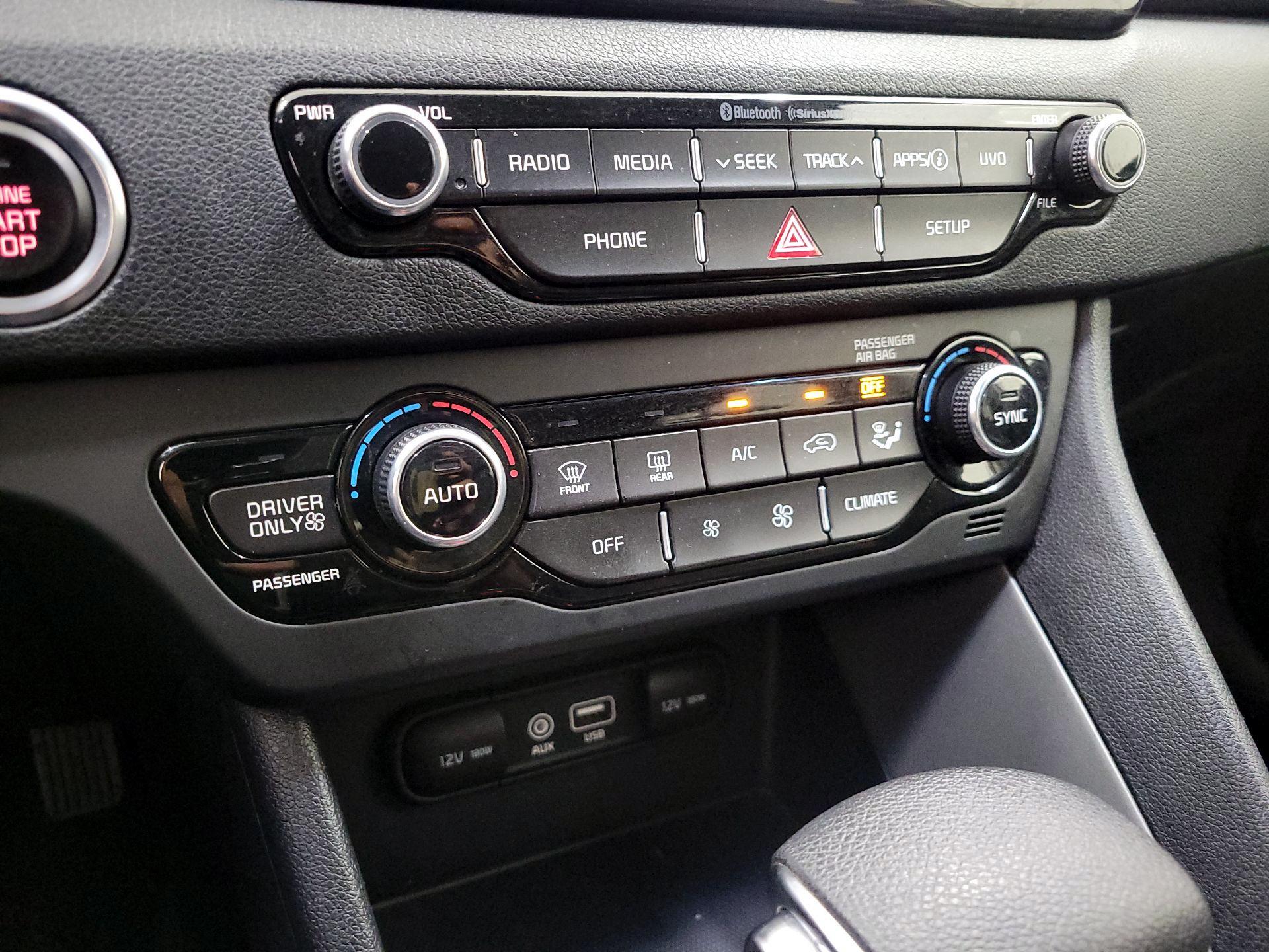 Thumbnail: 2019 Kia Niro - 16