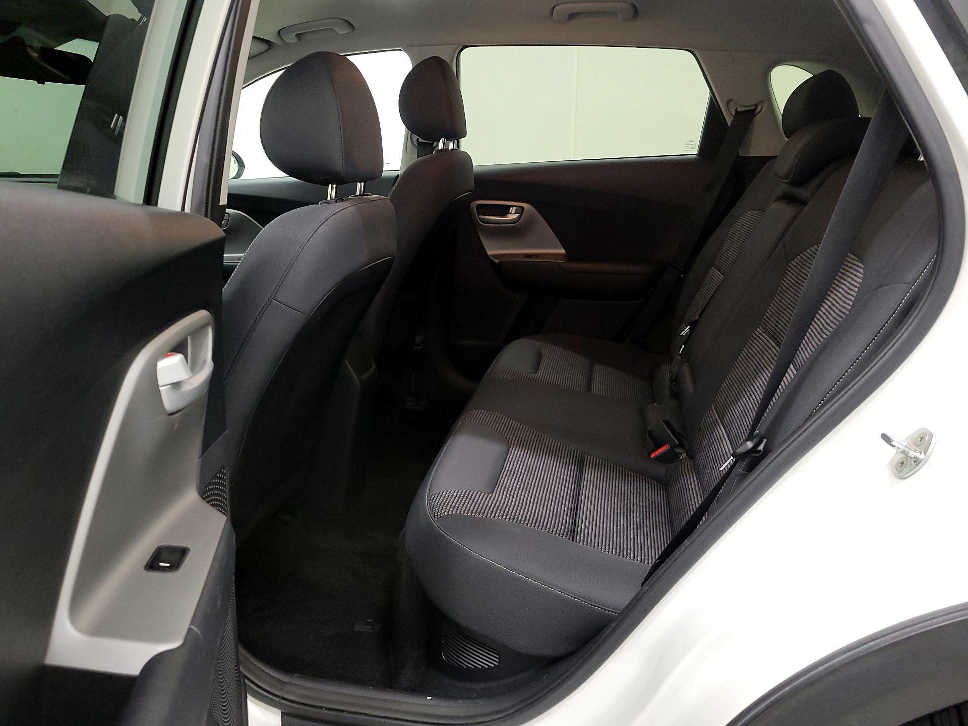 Thumbnail: 2019 Kia Niro - 19