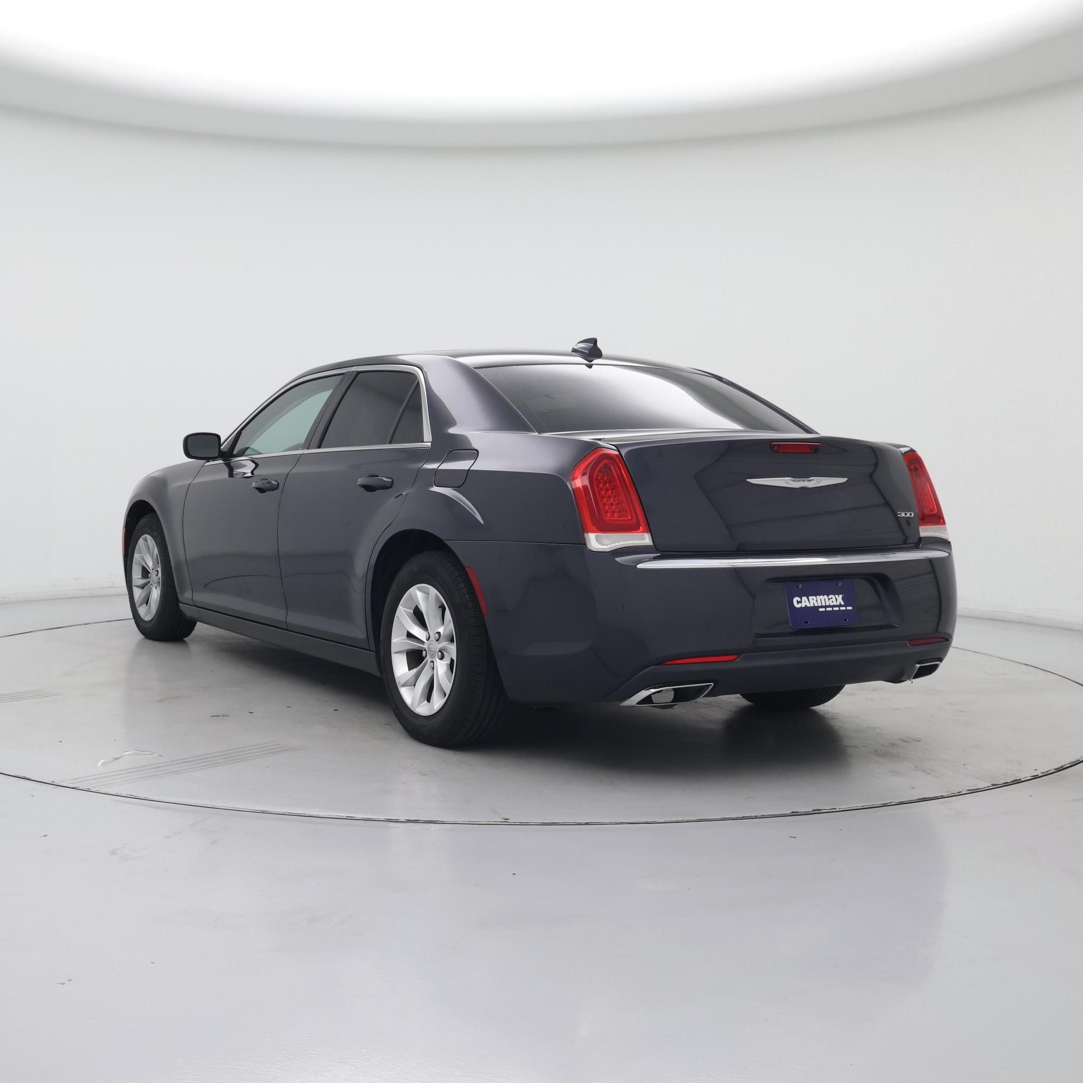 Thumbnail: 2015 Chrysler 300 - 2
