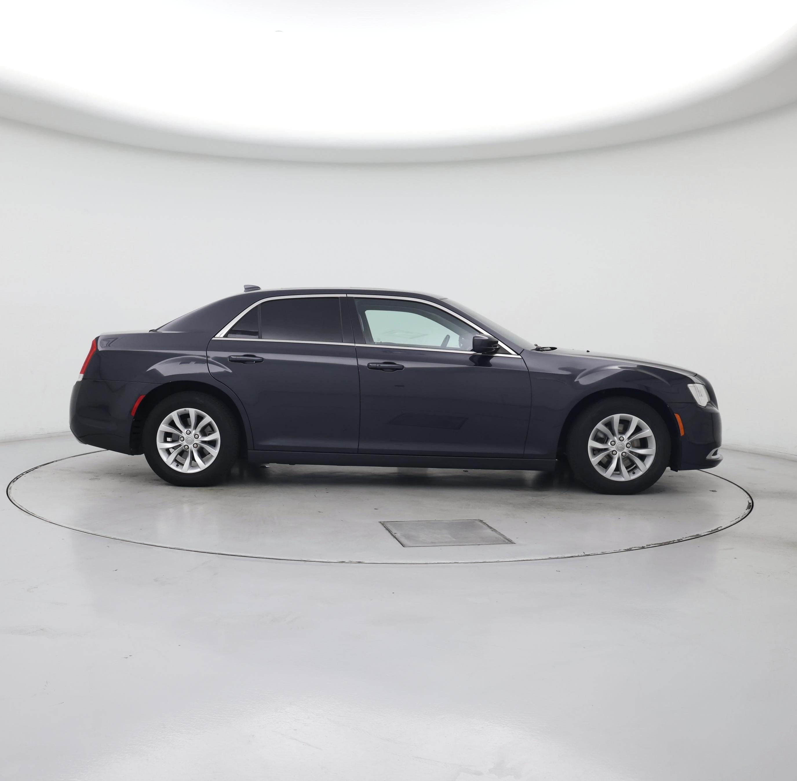 Thumbnail: 2015 Chrysler 300 - 7