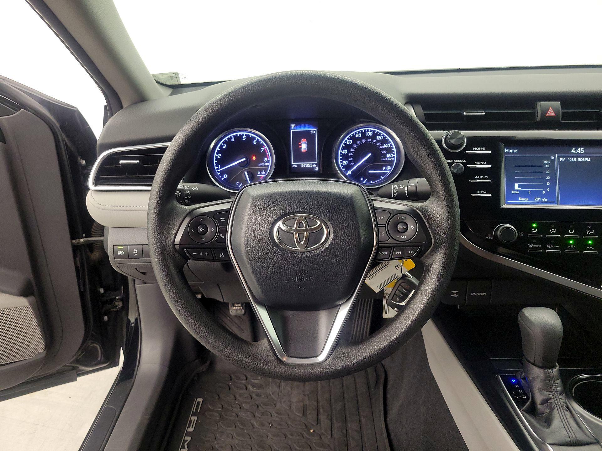 Thumbnail: 2018 Toyota Camry - 10