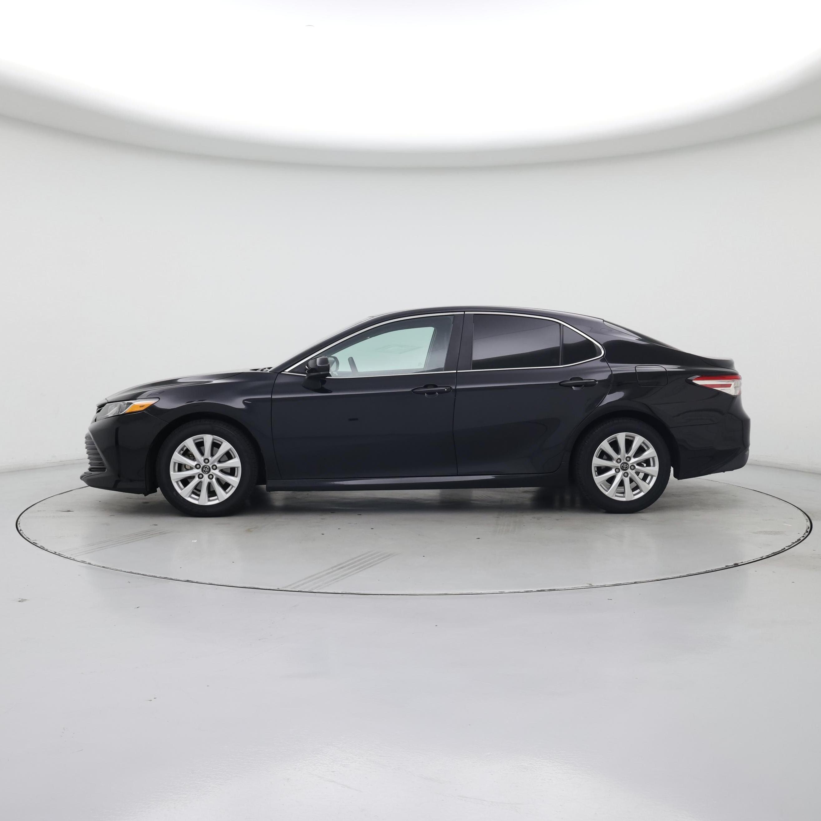Thumbnail: 2018 Toyota Camry - 3