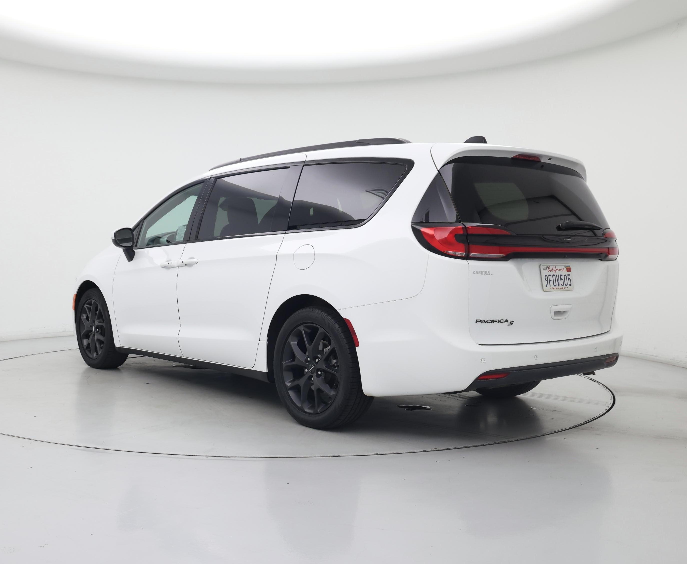Thumbnail: 2023 Chrysler Pacifica - 2