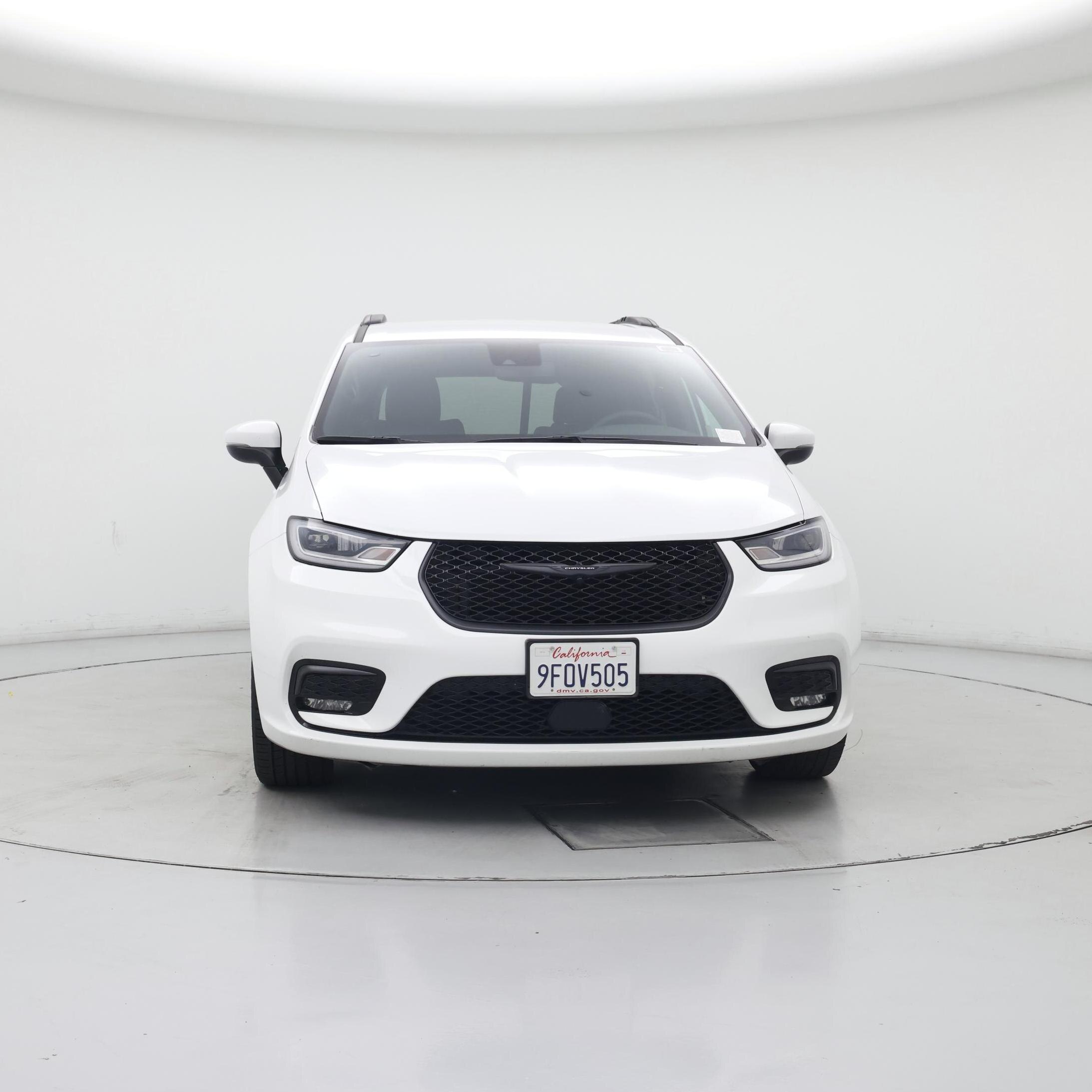 Thumbnail: 2023 Chrysler Pacifica - 5