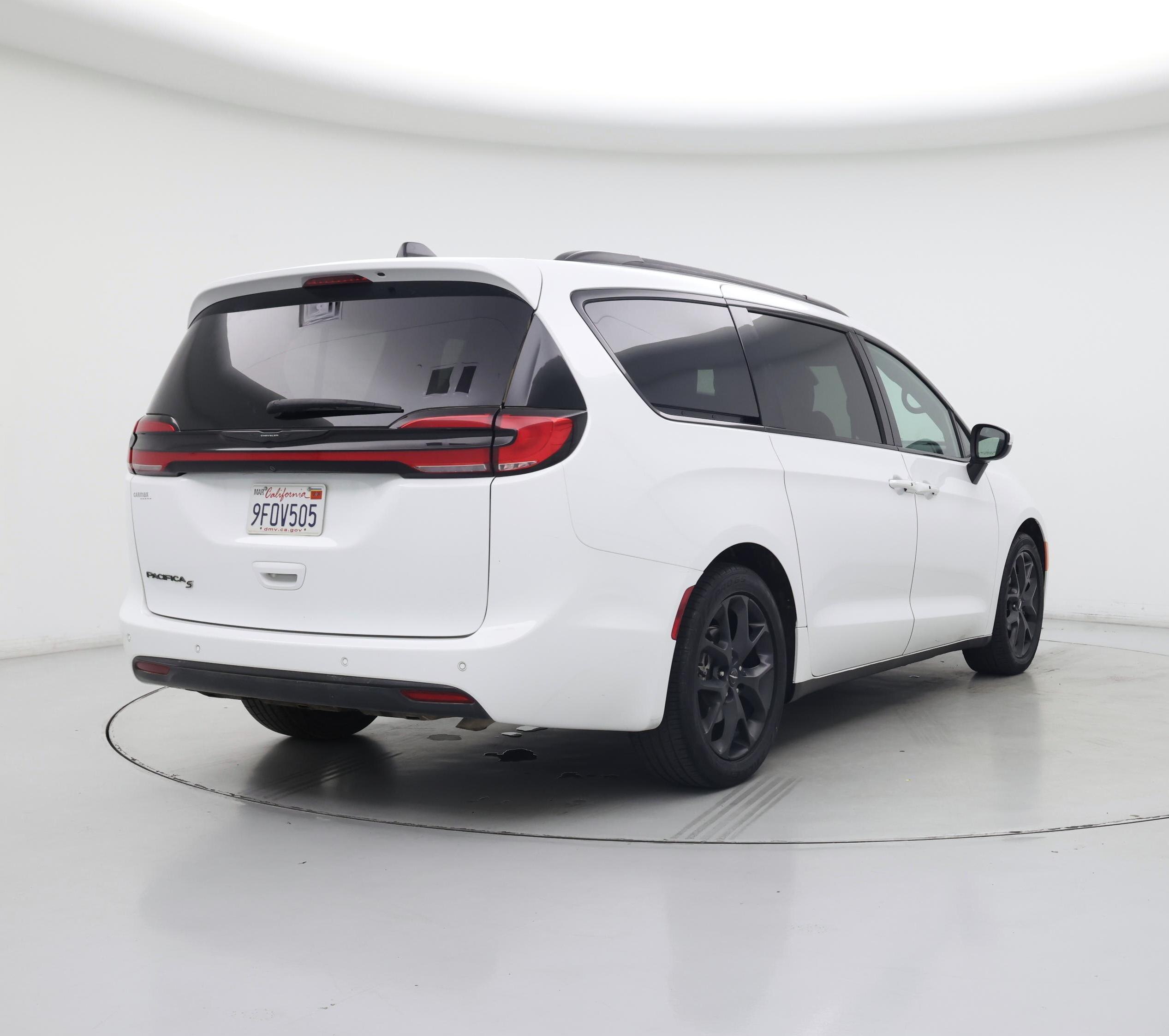 Thumbnail: 2023 Chrysler Pacifica - 8