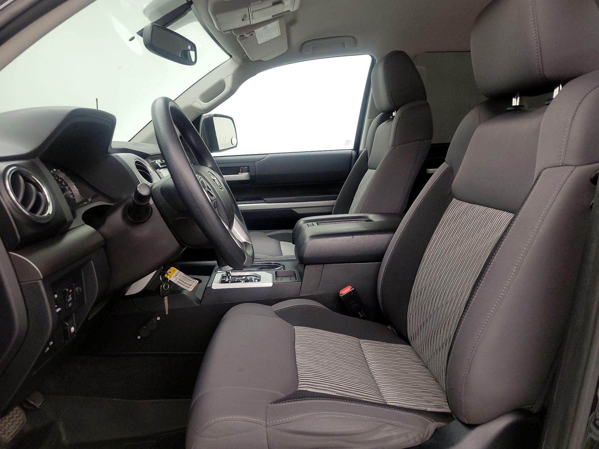 Thumbnail: 2016 Toyota Tundra - 11