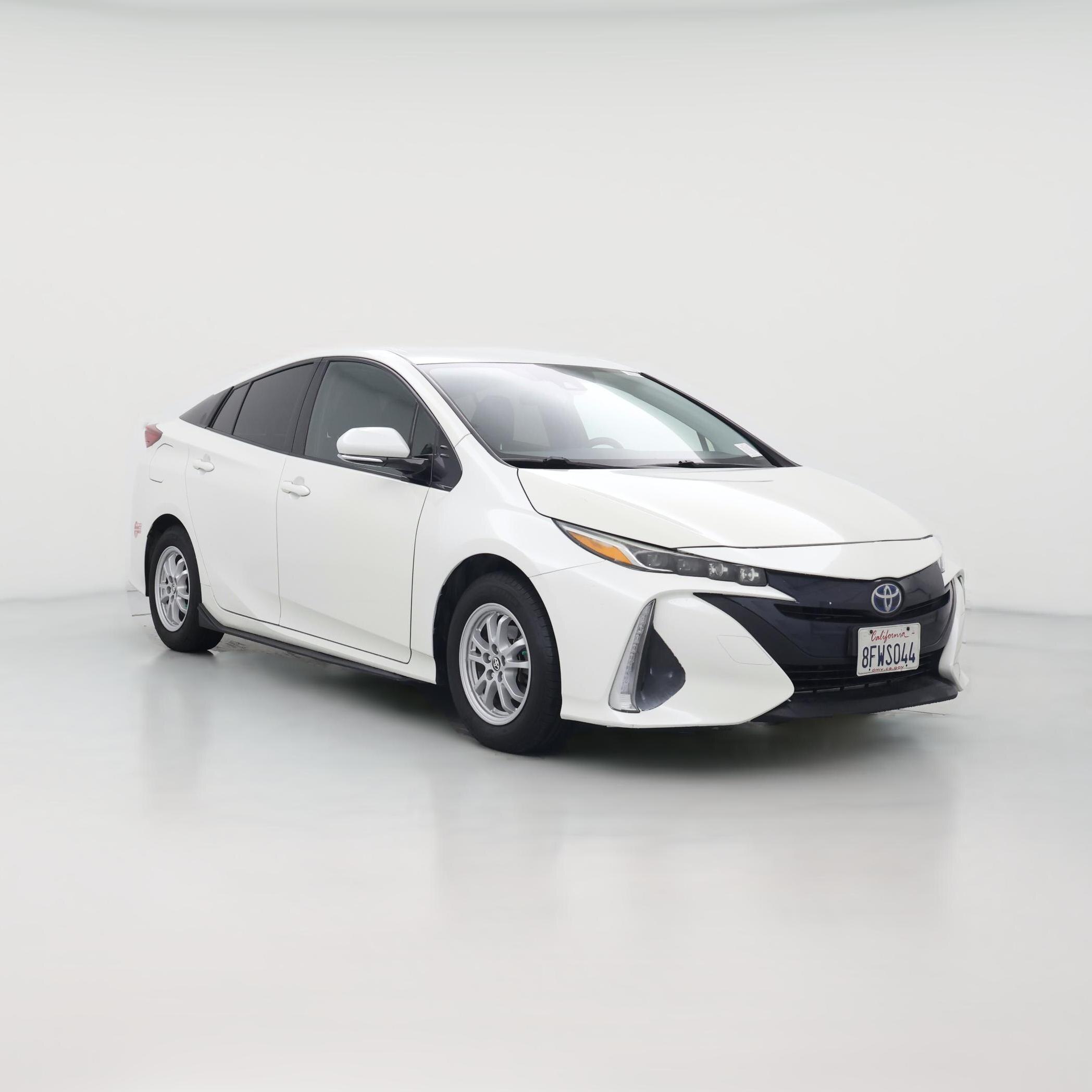 Thumbnail: 2018 Toyota Prius Prime - 1