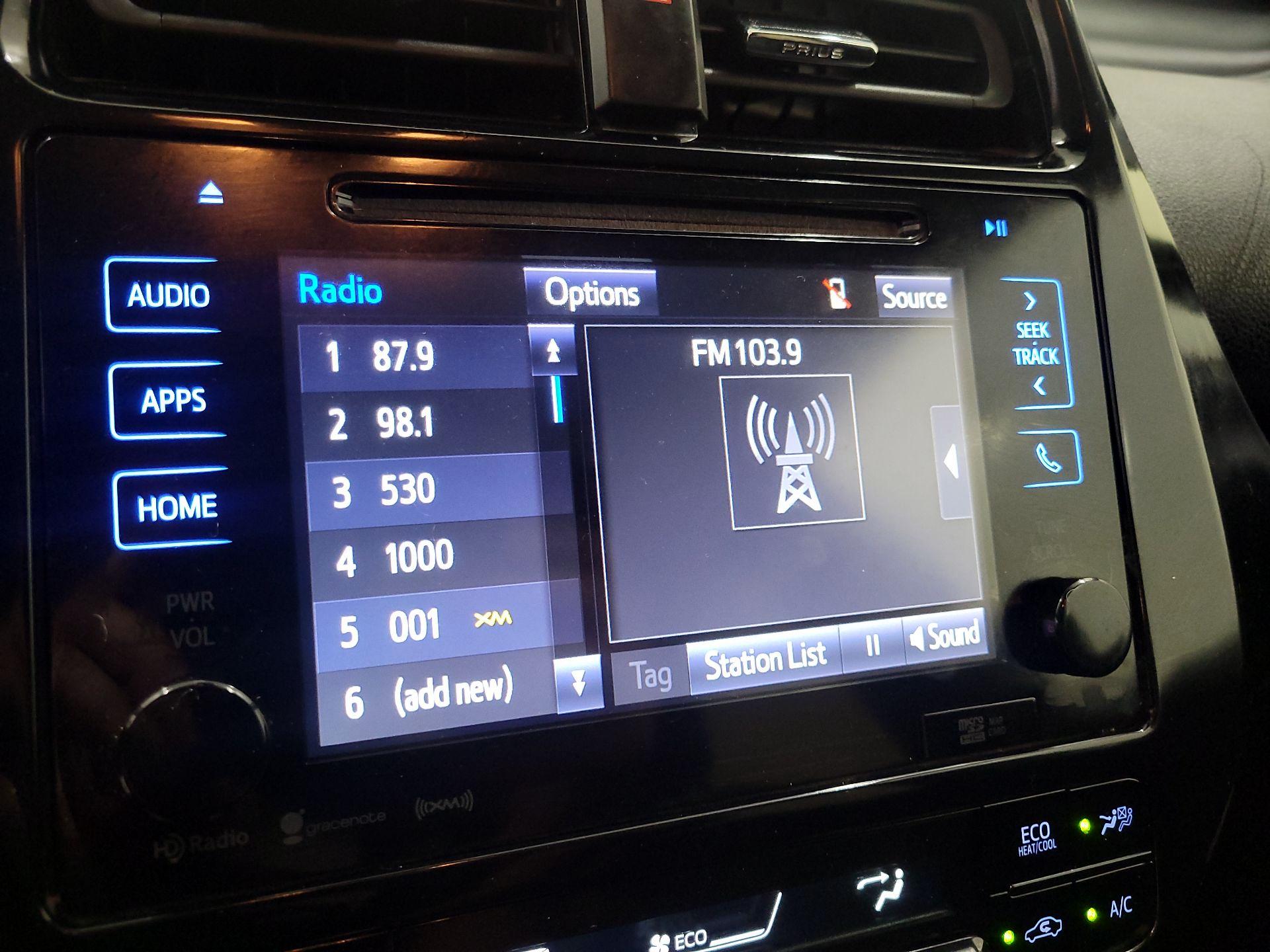 Thumbnail: 2018 Toyota Prius Prime - 15