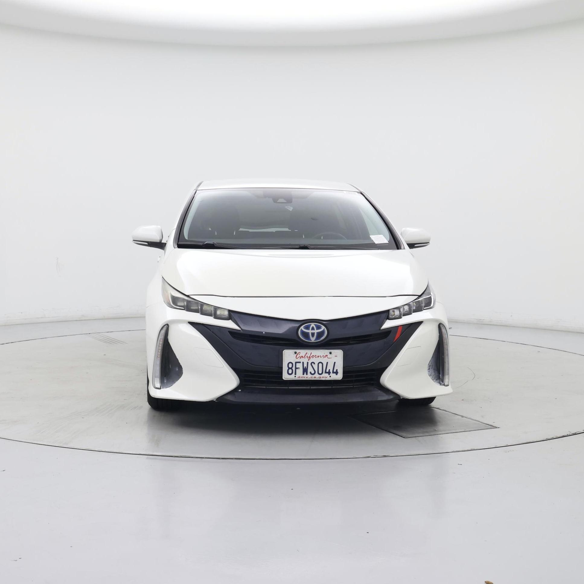 Thumbnail: 2018 Toyota Prius Prime - 5