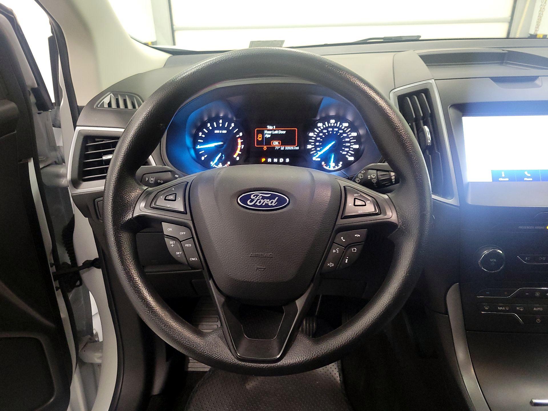 Thumbnail: 2020 Ford Edge - 10