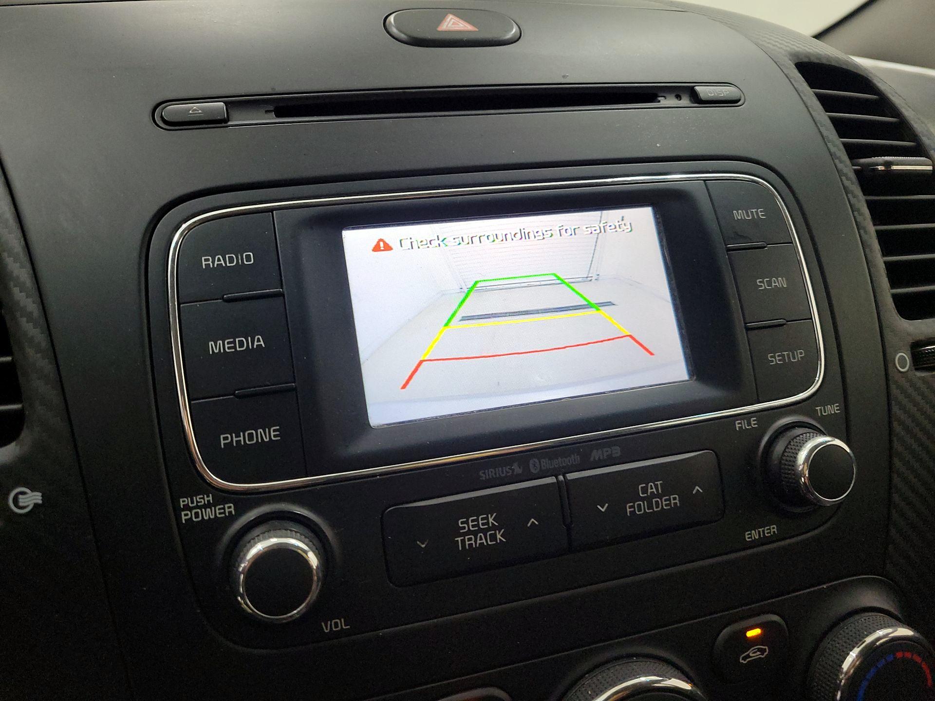 Thumbnail: 2016 Kia Forte - 14