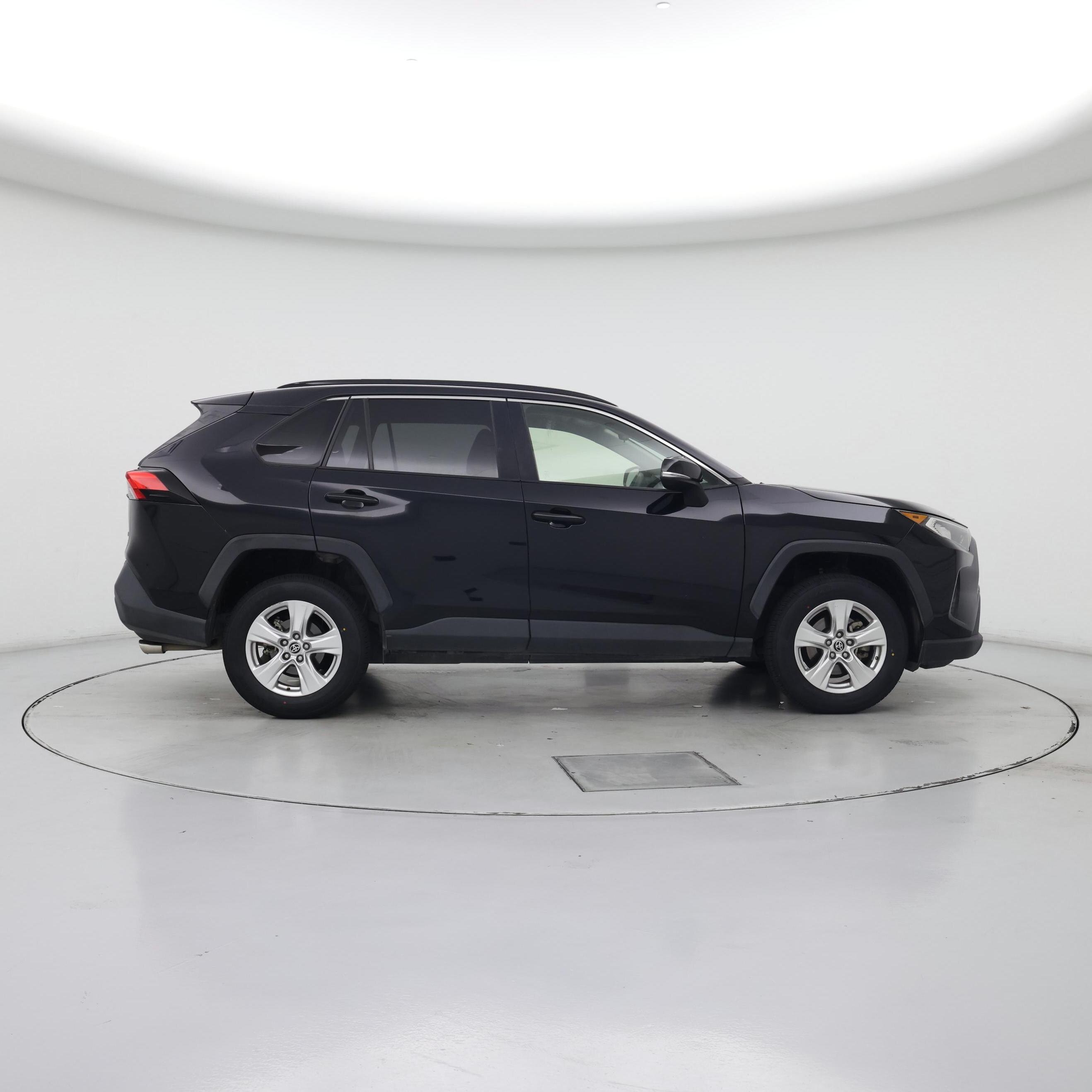 Thumbnail: 2020 Toyota RAV4 - 7
