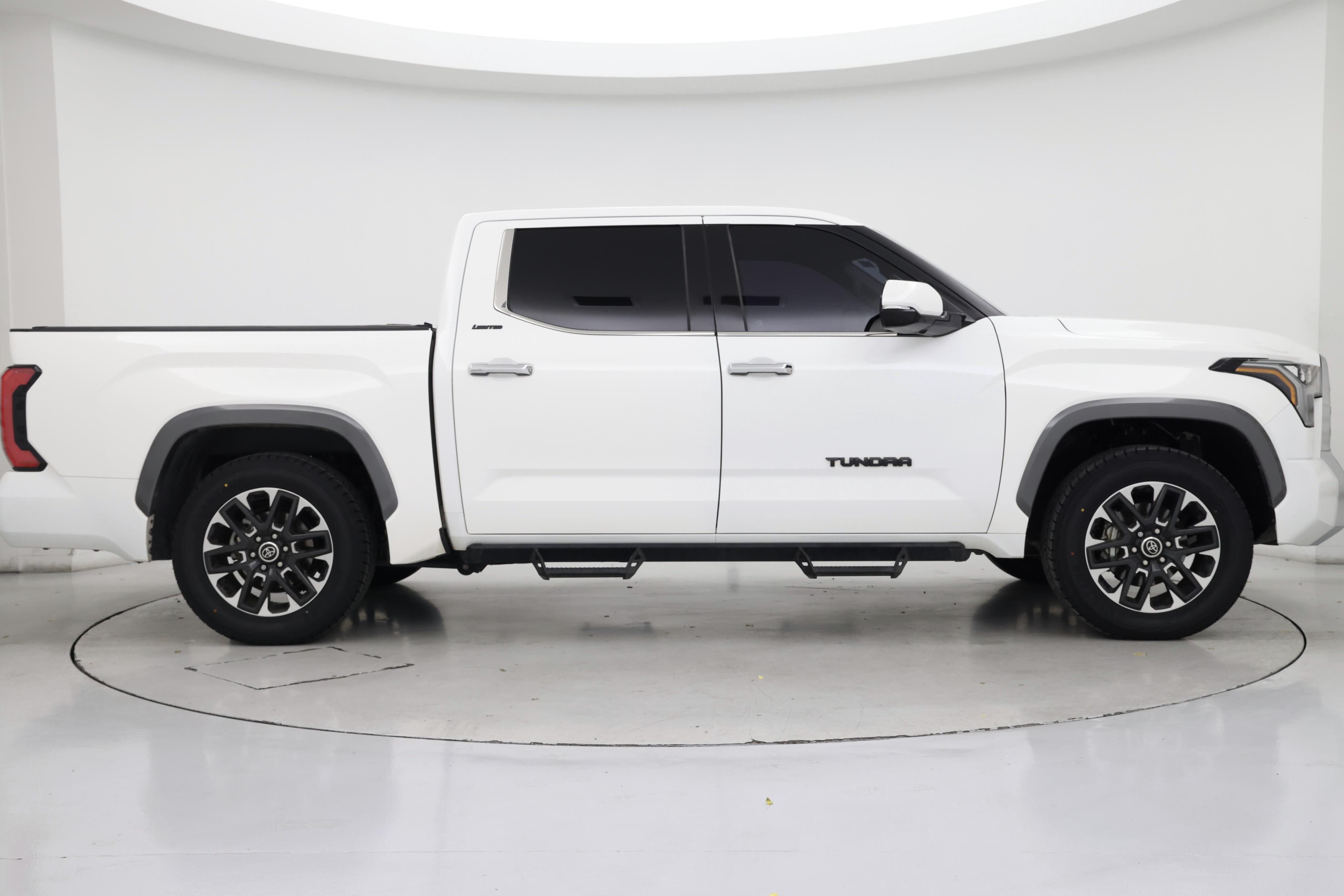 Thumbnail: 2023 Toyota Tundra - 7
