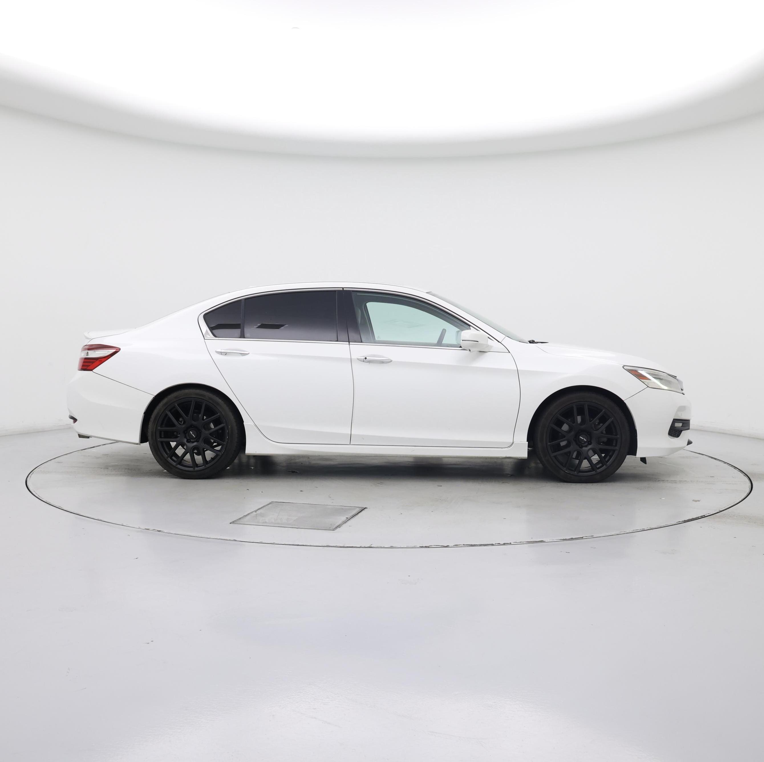 Thumbnail: 2017 Honda Accord - 7