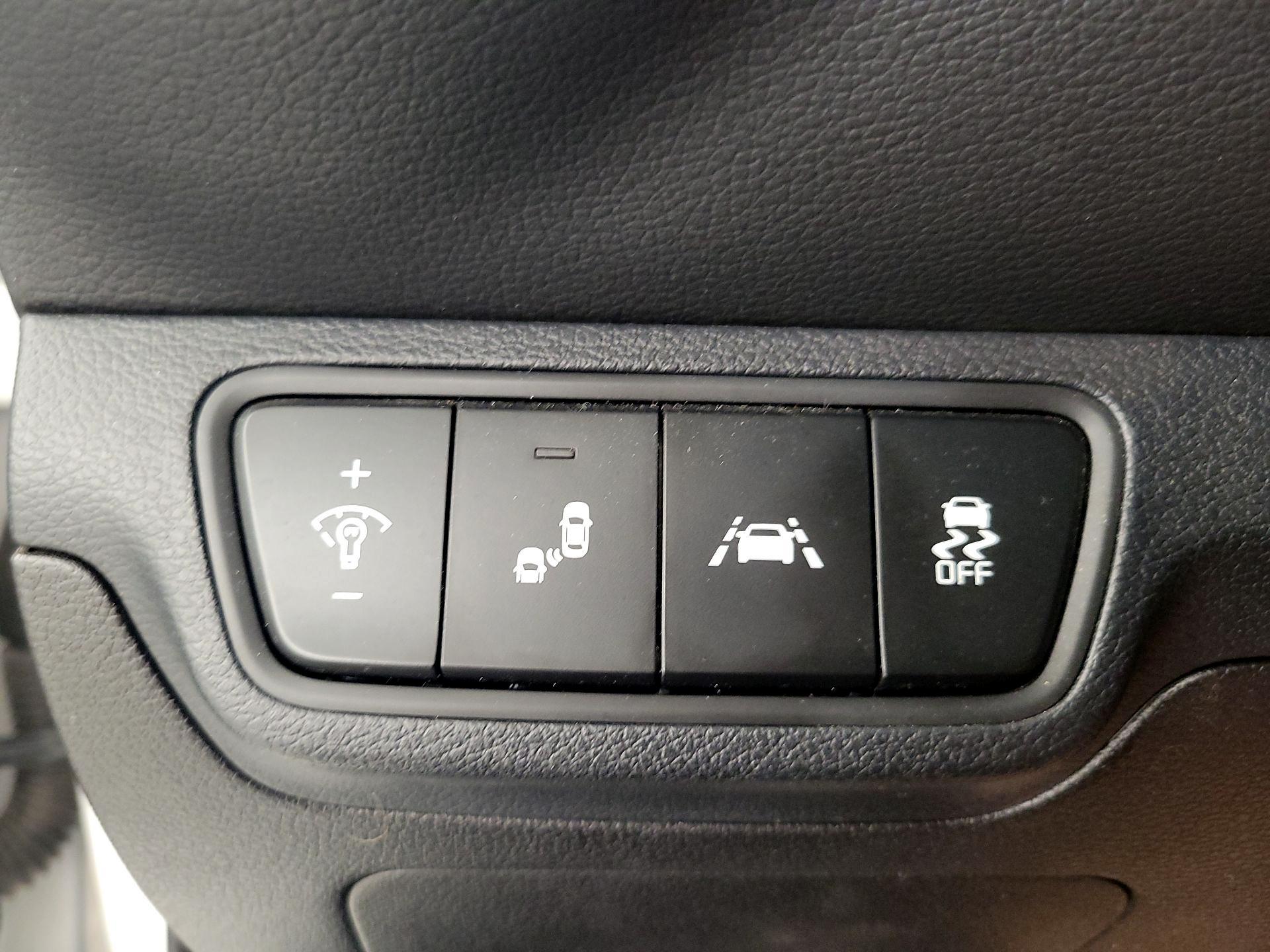 Thumbnail: 2021 Kia Forte - 13