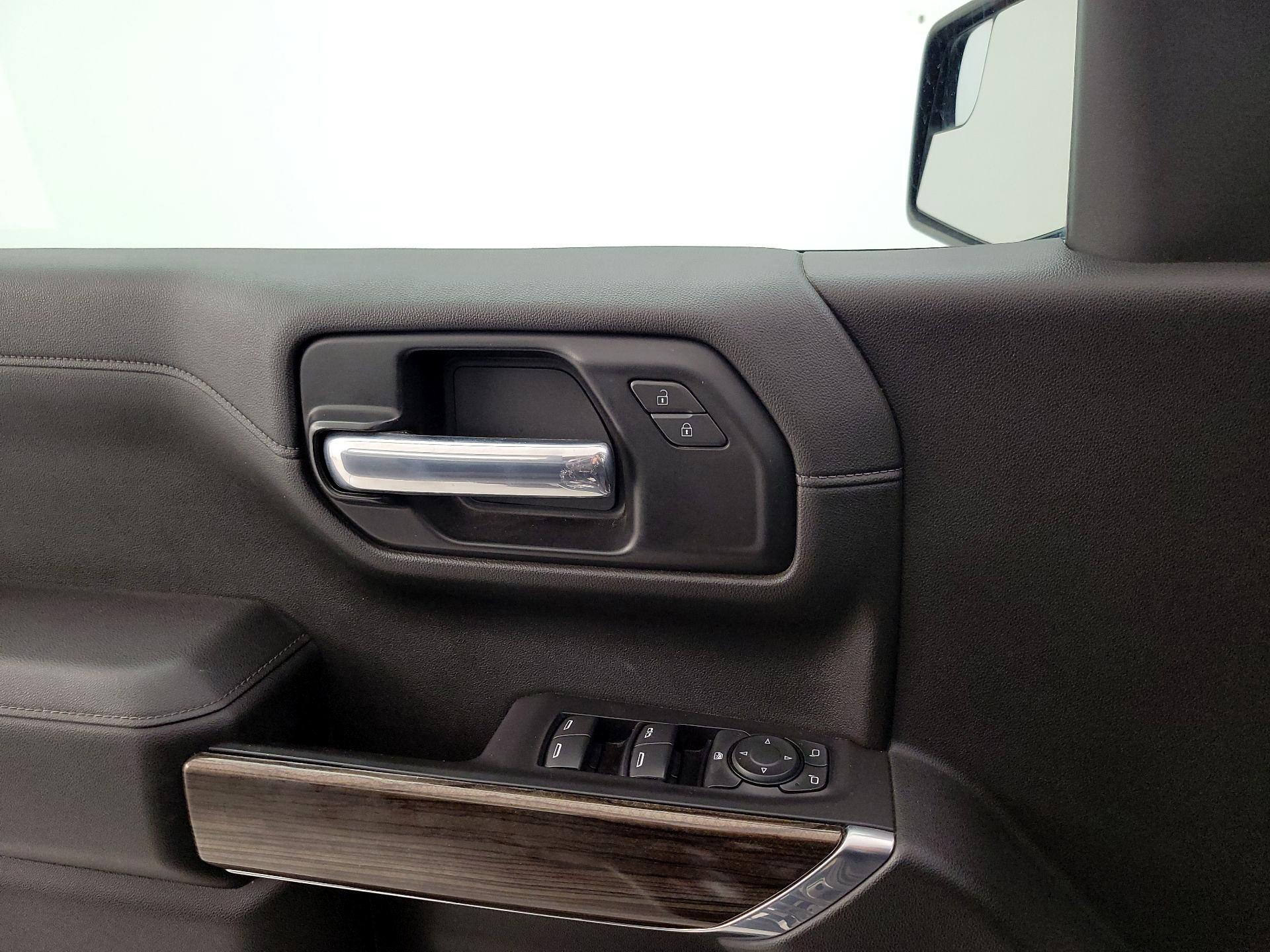 Thumbnail: 2021 Chevrolet Silverado 1500 - 12