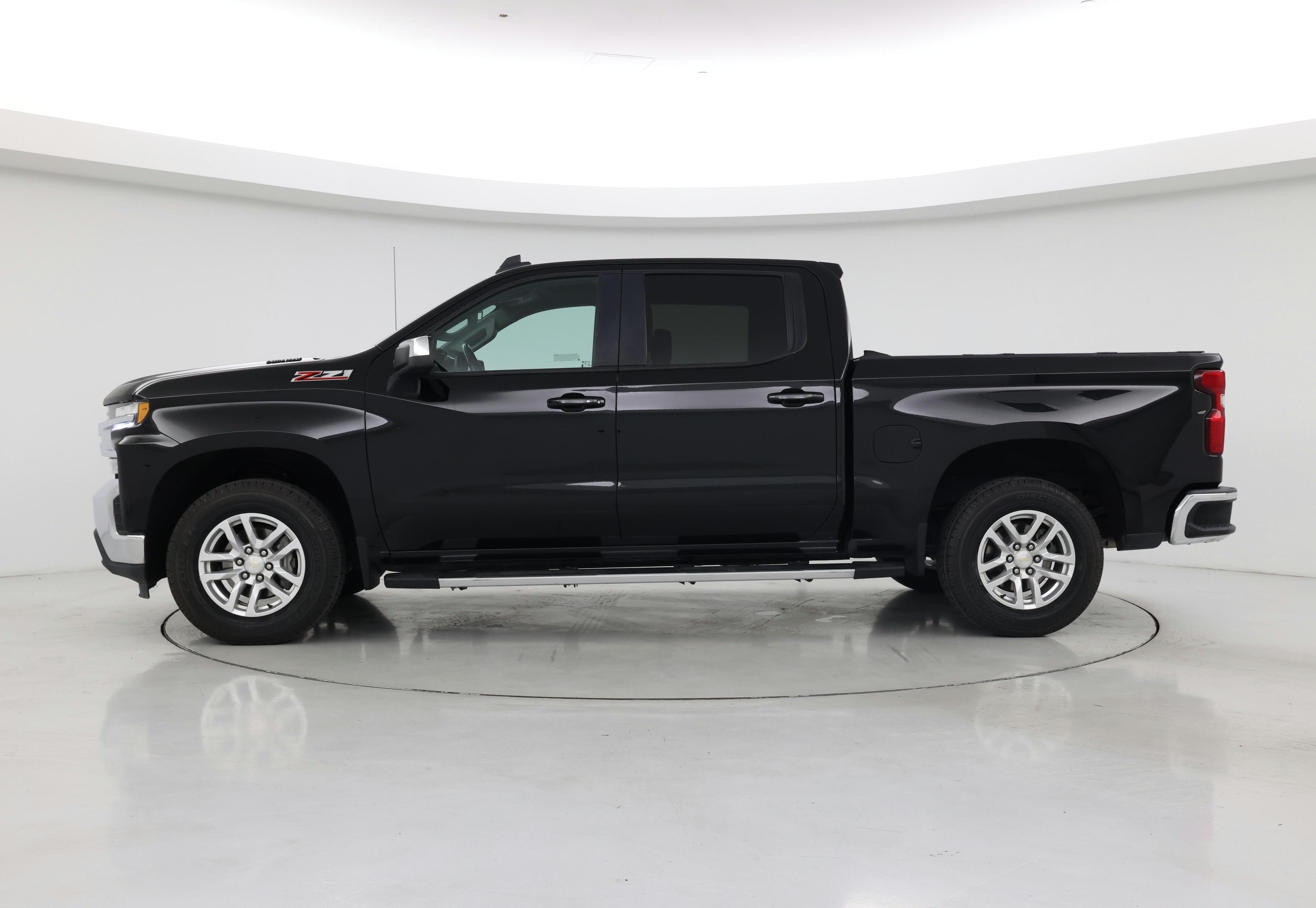 Thumbnail: 2021 Chevrolet Silverado 1500 - 3