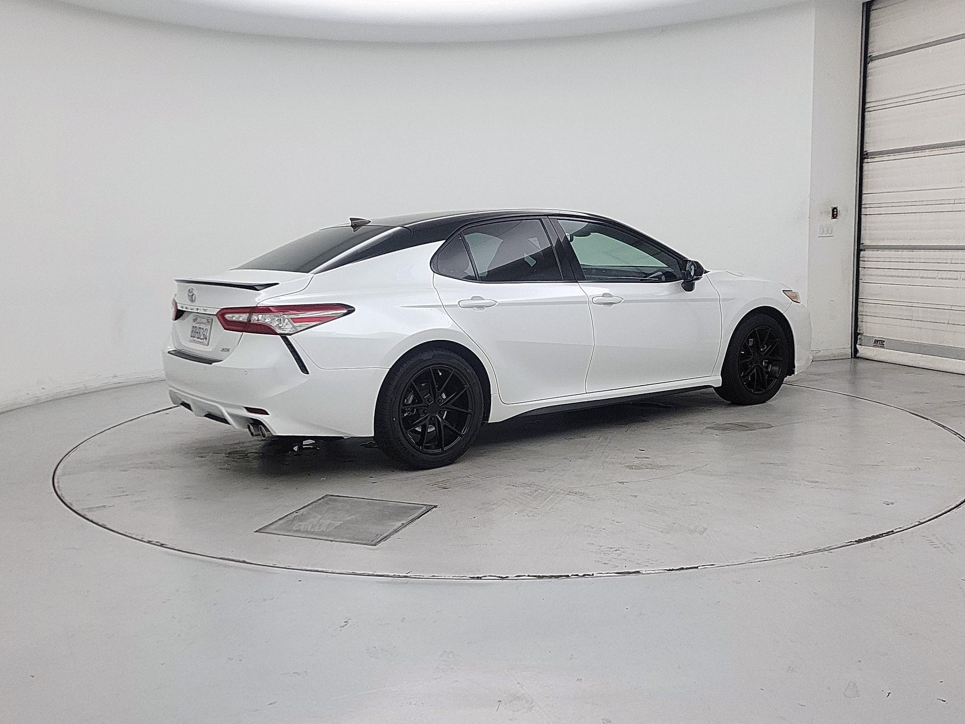 Thumbnail: 2018 Toyota Camry - 5