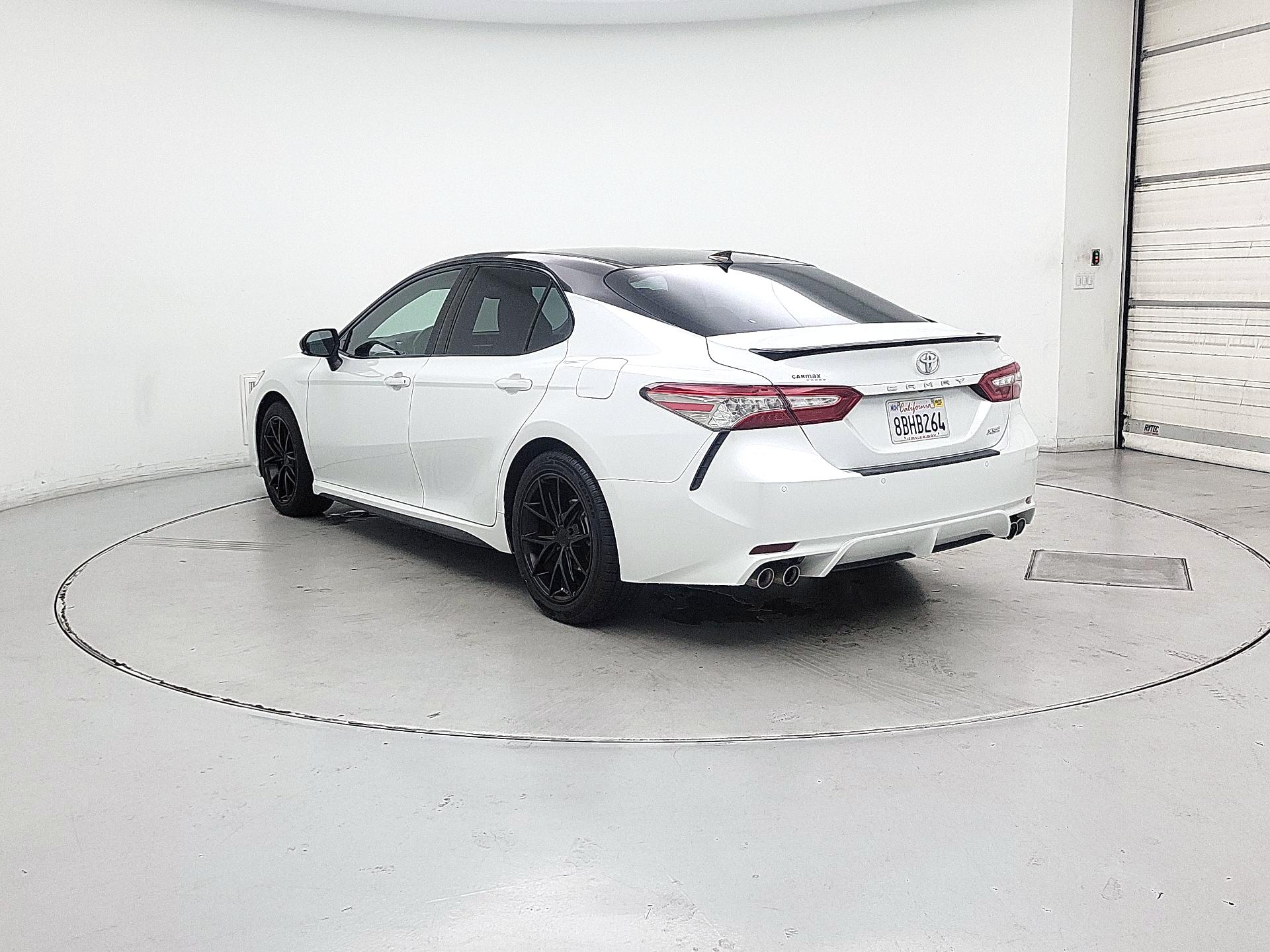 Thumbnail: 2018 Toyota Camry - 7