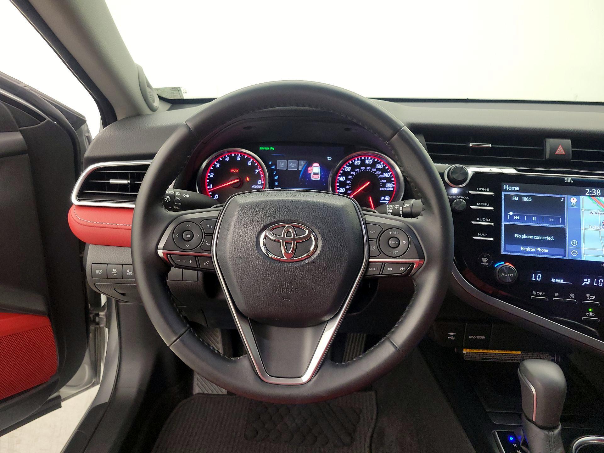 Thumbnail: 2018 Toyota Camry - 10