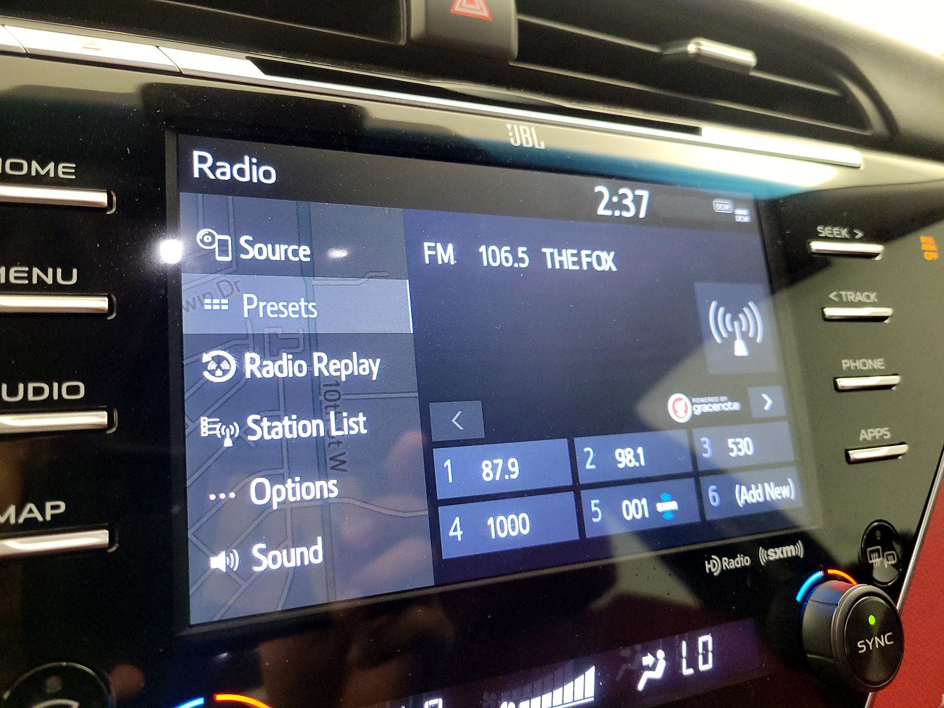 Thumbnail: 2018 Toyota Camry - 15