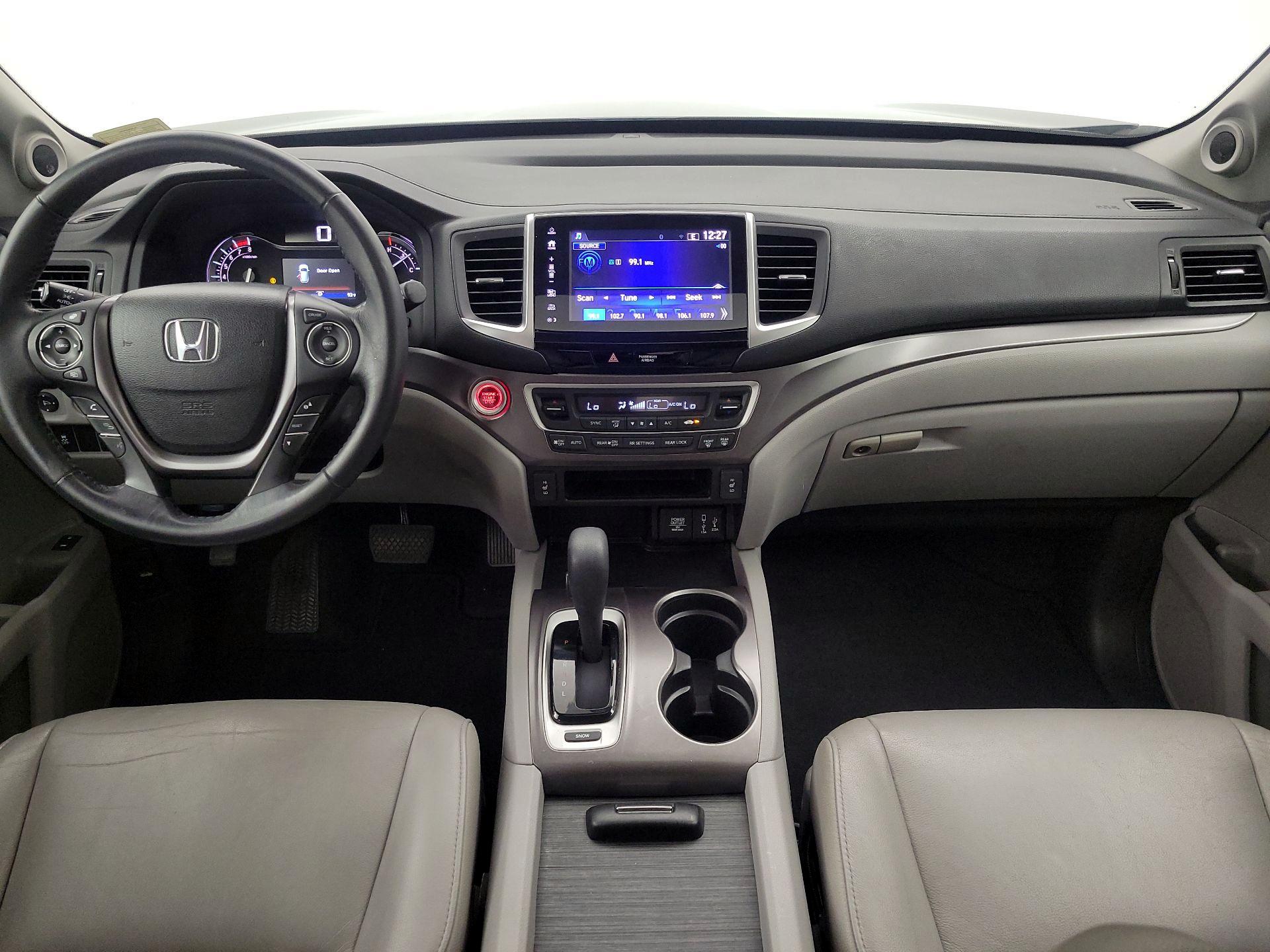 Thumbnail: 2018 Honda Pilot - 9