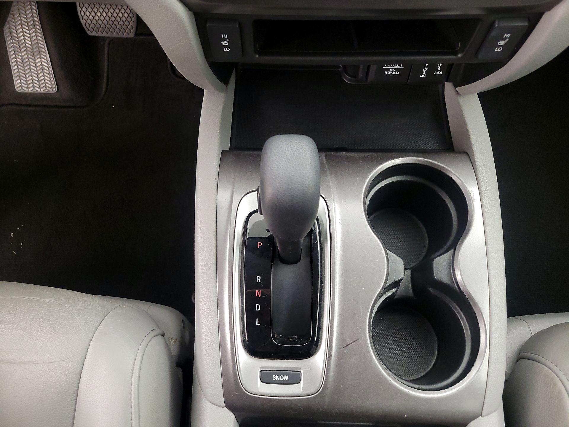 Thumbnail: 2018 Honda Pilot - 17