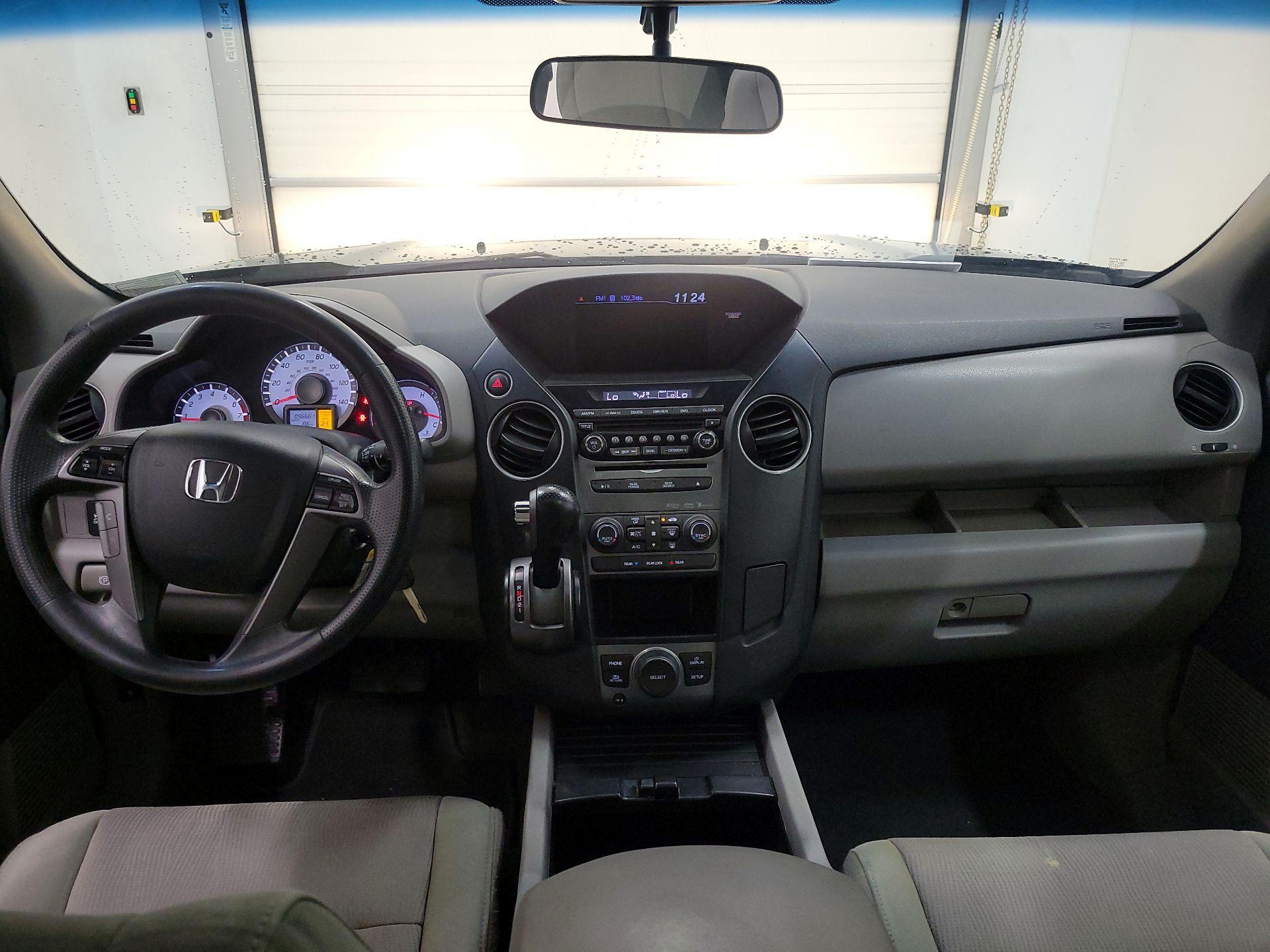 Thumbnail: 2015 Honda Pilot - 9