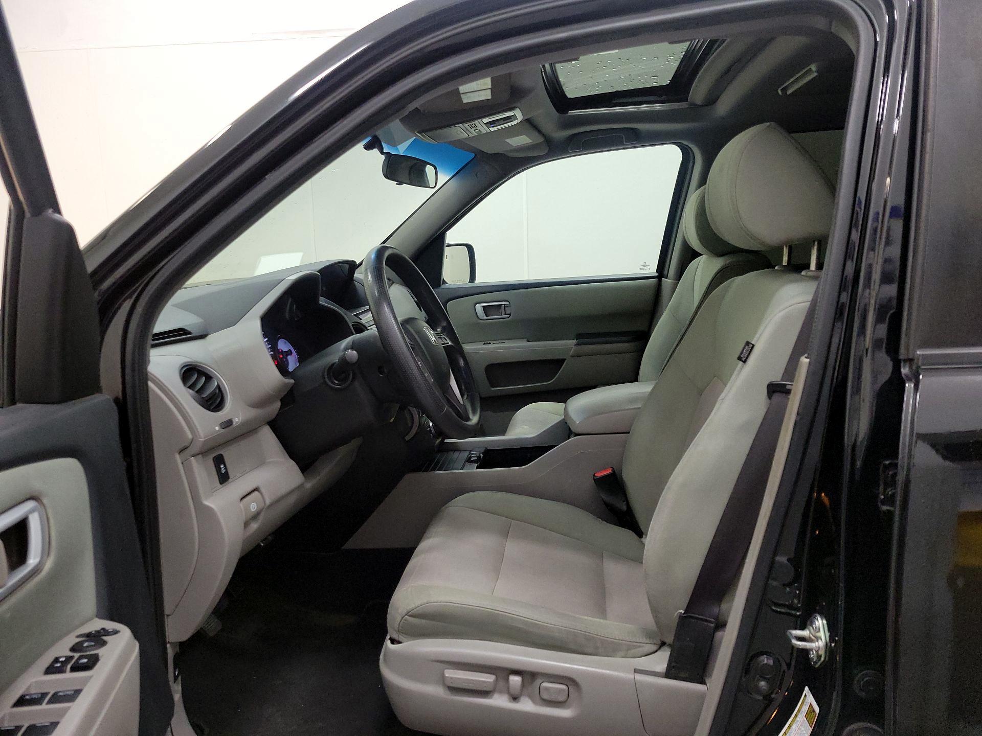 Thumbnail: 2015 Honda Pilot - 11