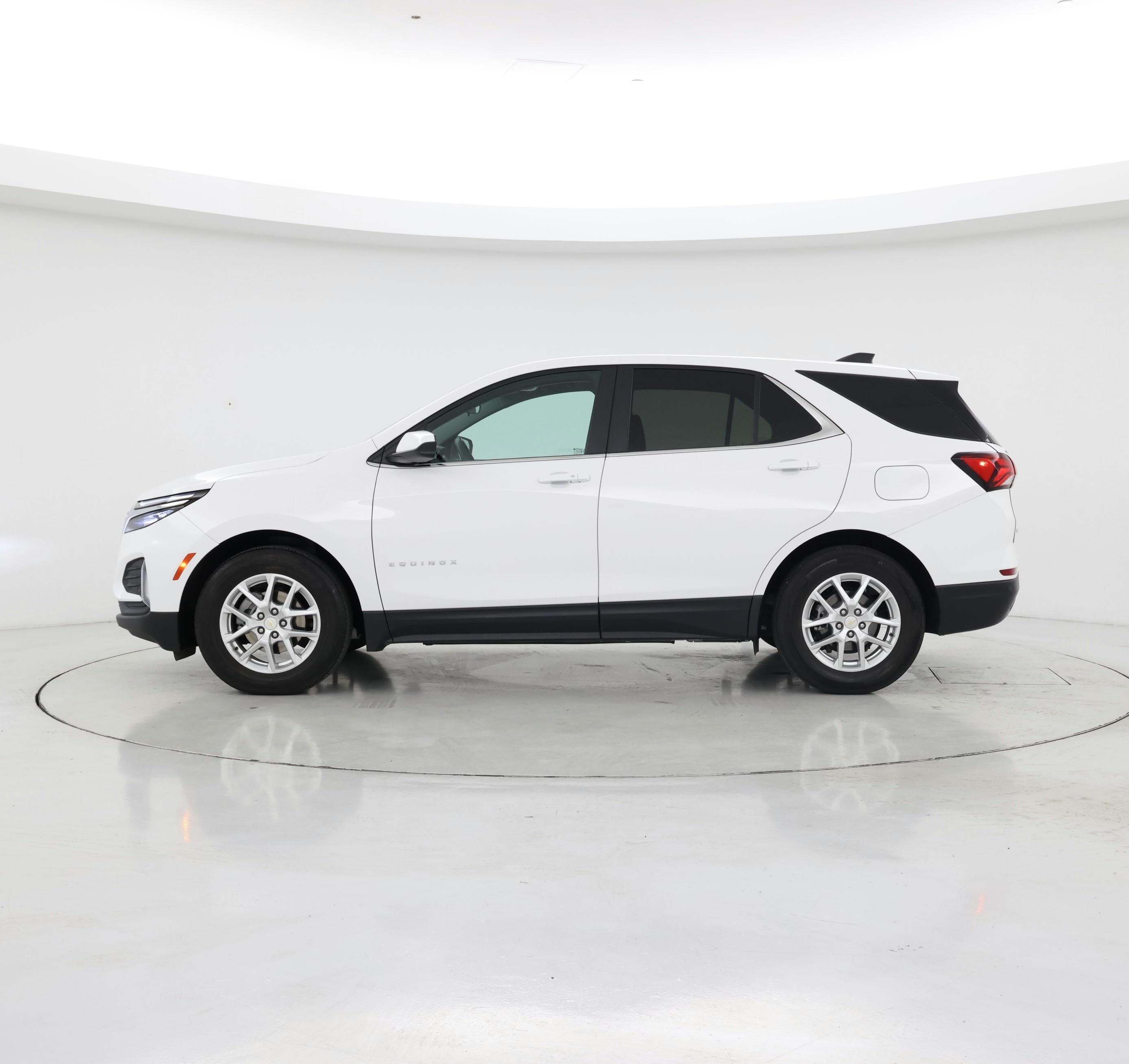 Thumbnail: 2023 Chevrolet Equinox - 3