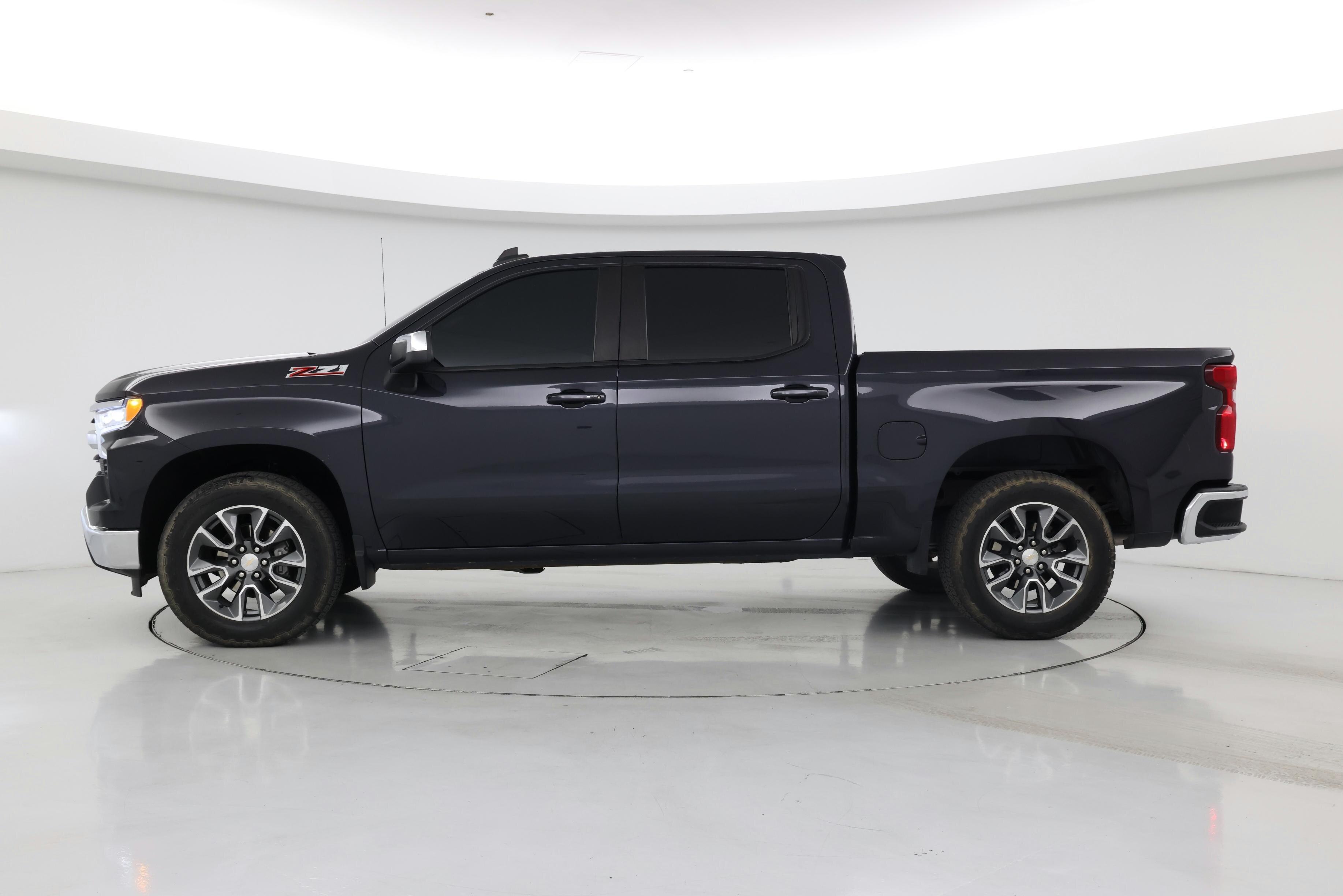 Thumbnail: 2023 Chevrolet Silverado 1500 - 3