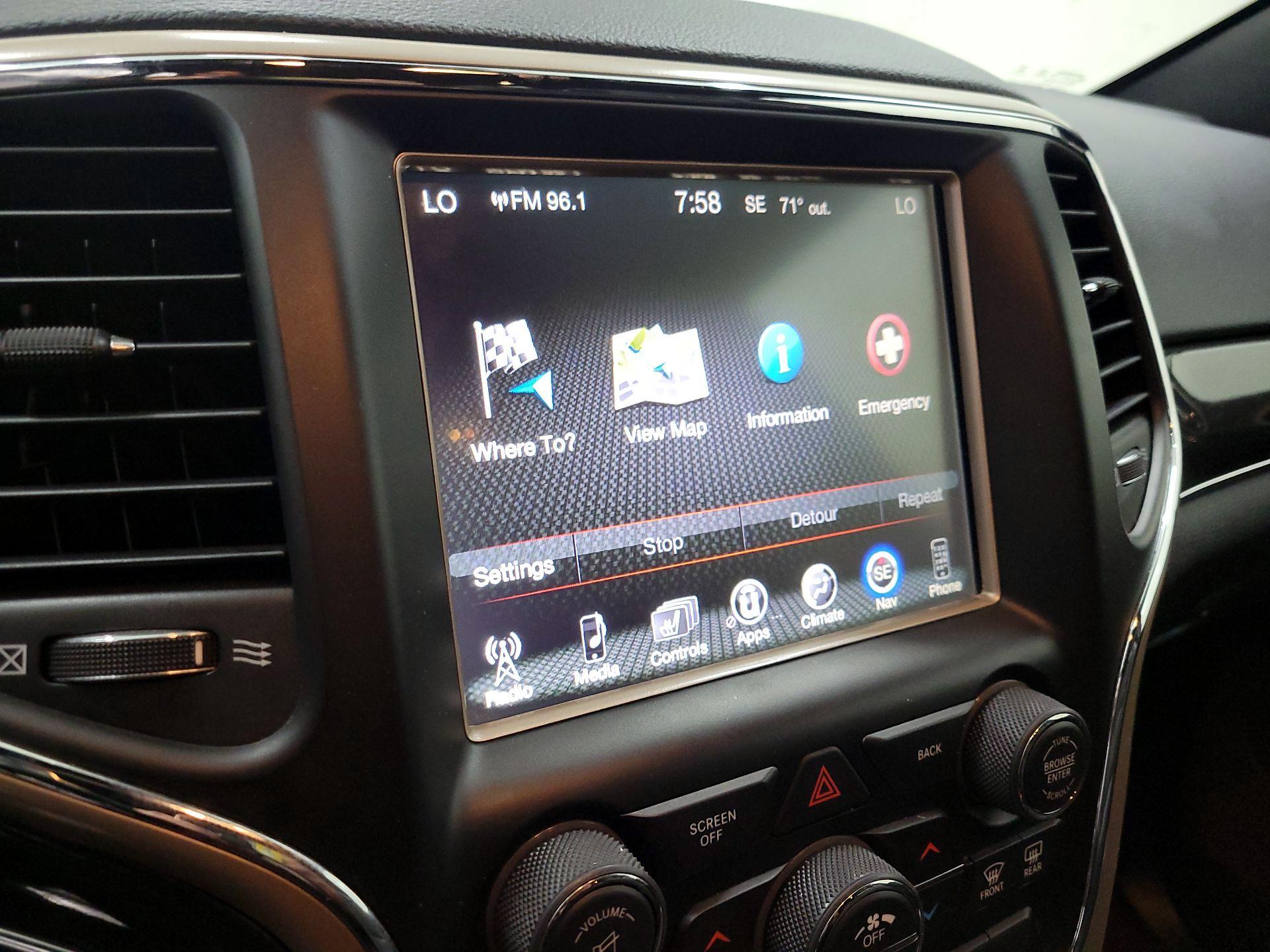 Thumbnail: 2016 Jeep Grand Cherokee - 16