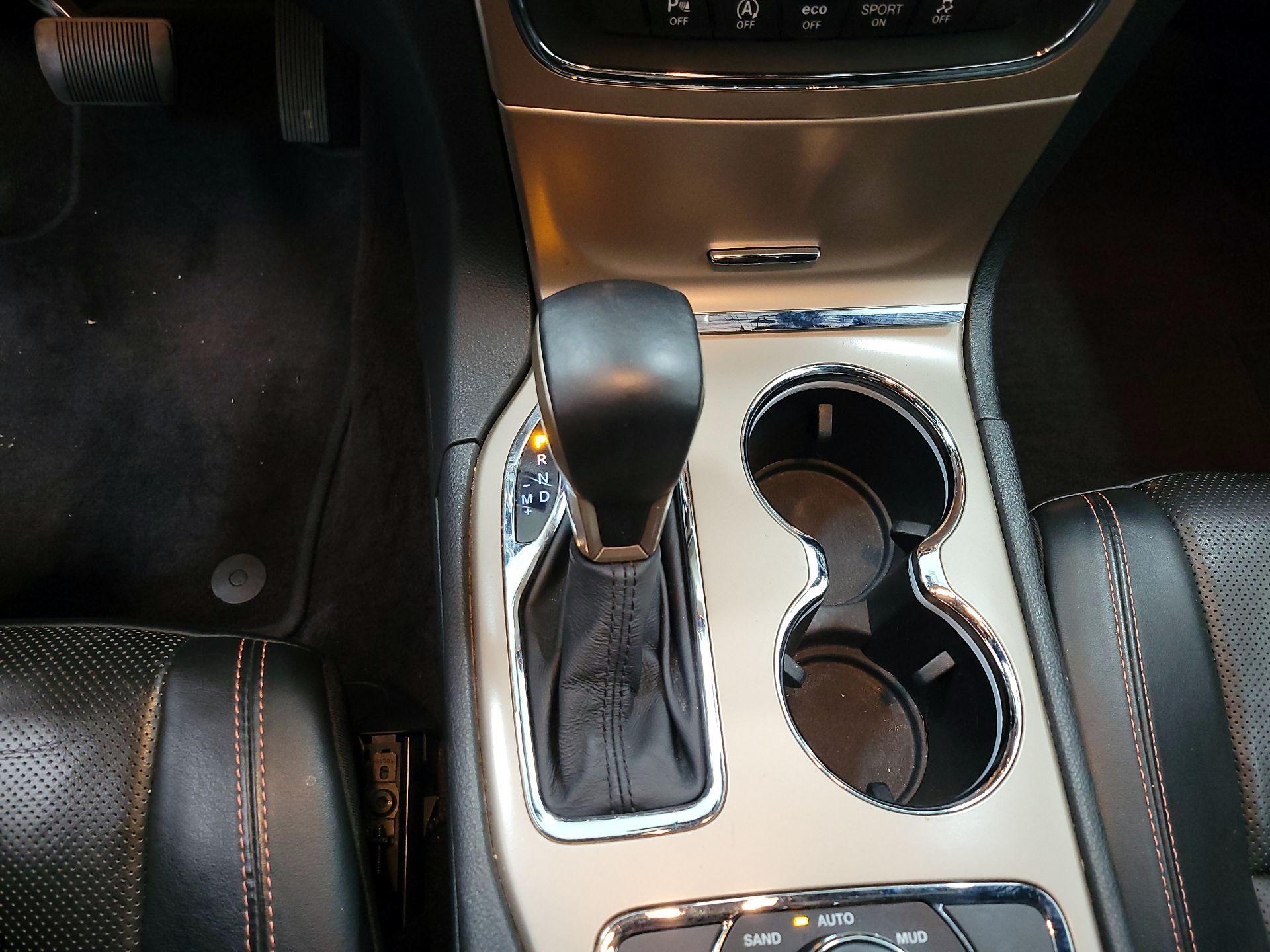 Thumbnail: 2016 Jeep Grand Cherokee - 18