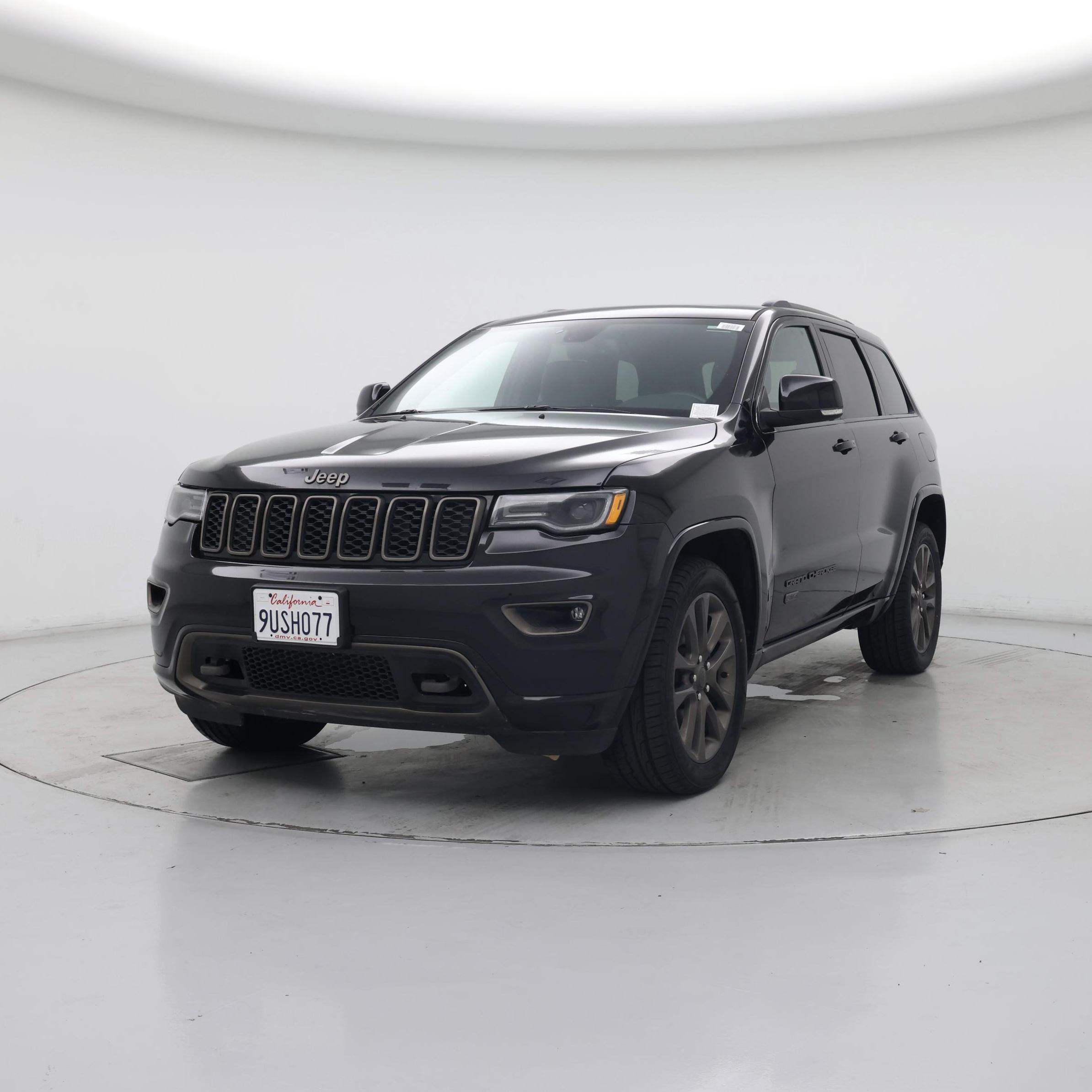 Thumbnail: 2016 Jeep Grand Cherokee - 4