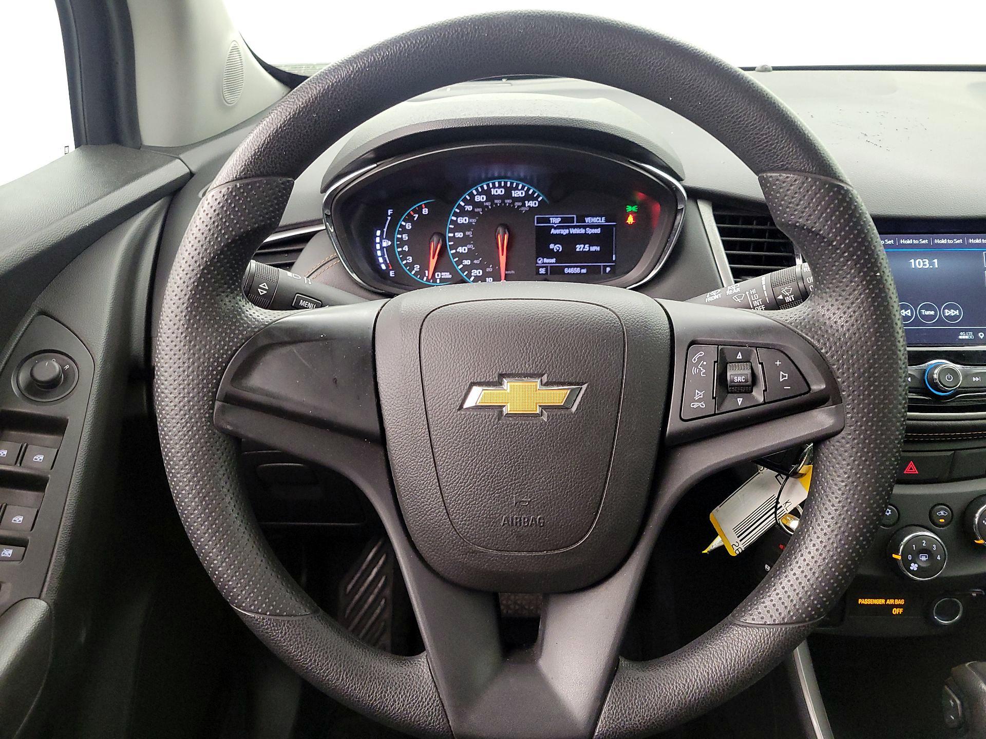 Thumbnail: 2018 Chevrolet Trax - 10