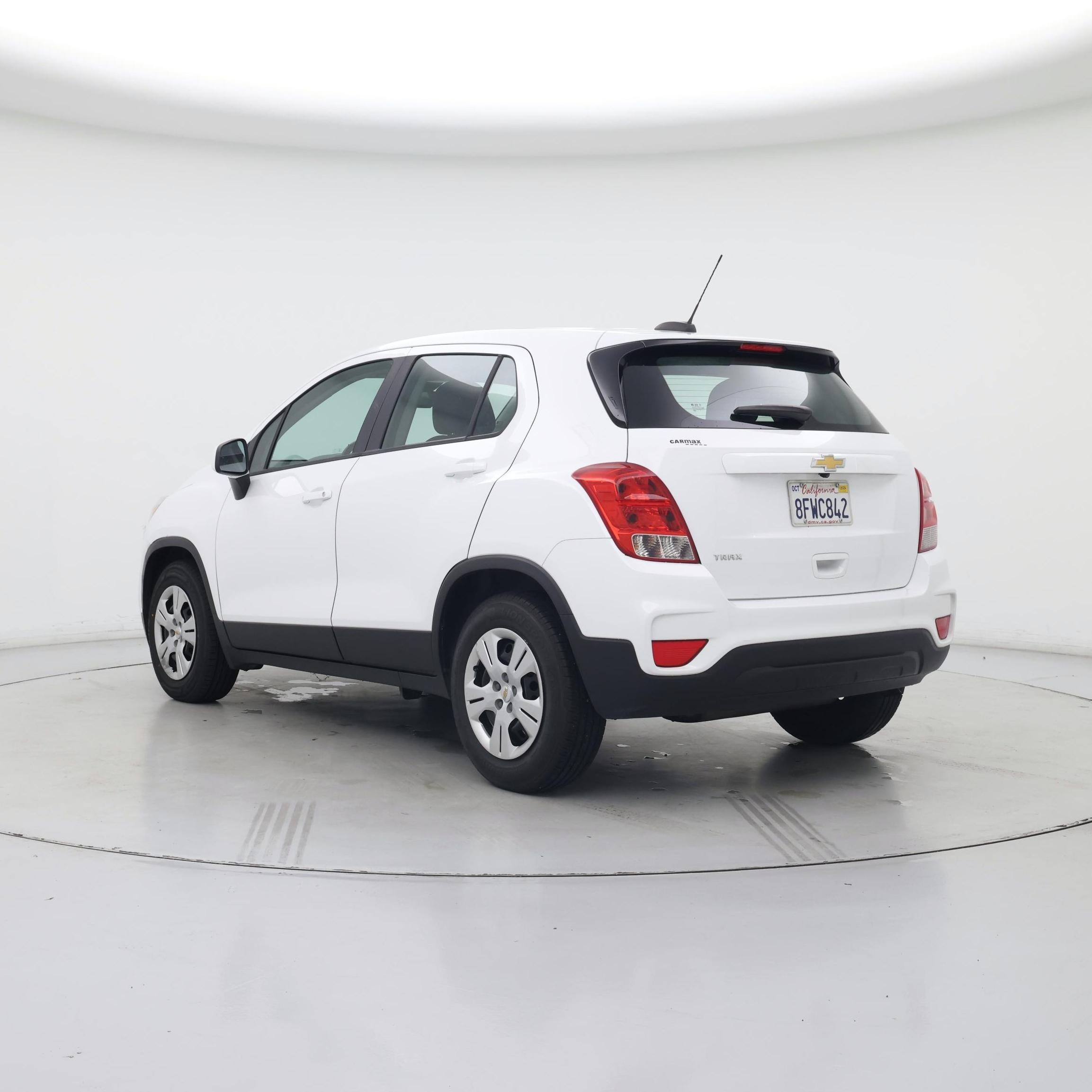 Thumbnail: 2018 Chevrolet Trax - 2