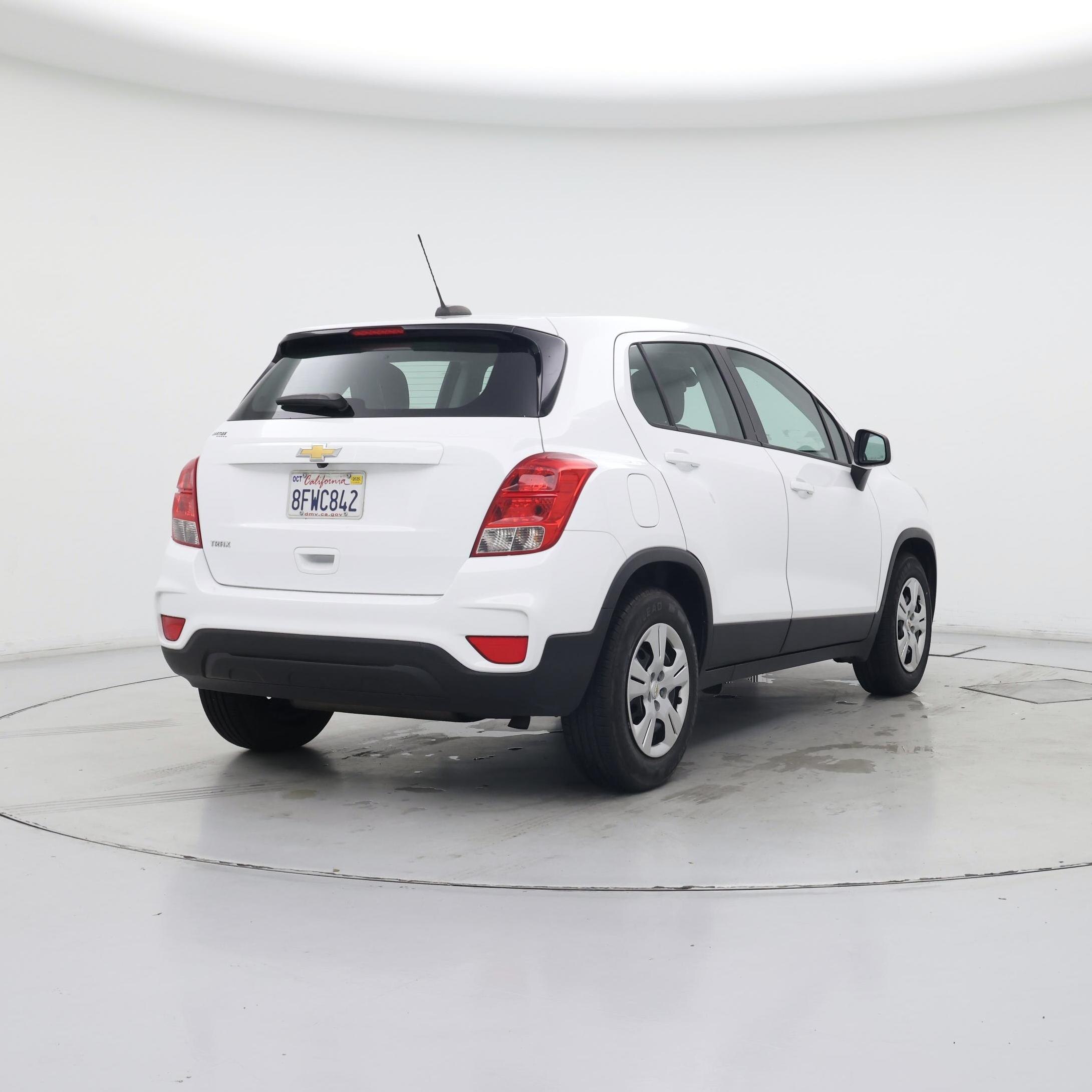 Thumbnail: 2018 Chevrolet Trax - 8