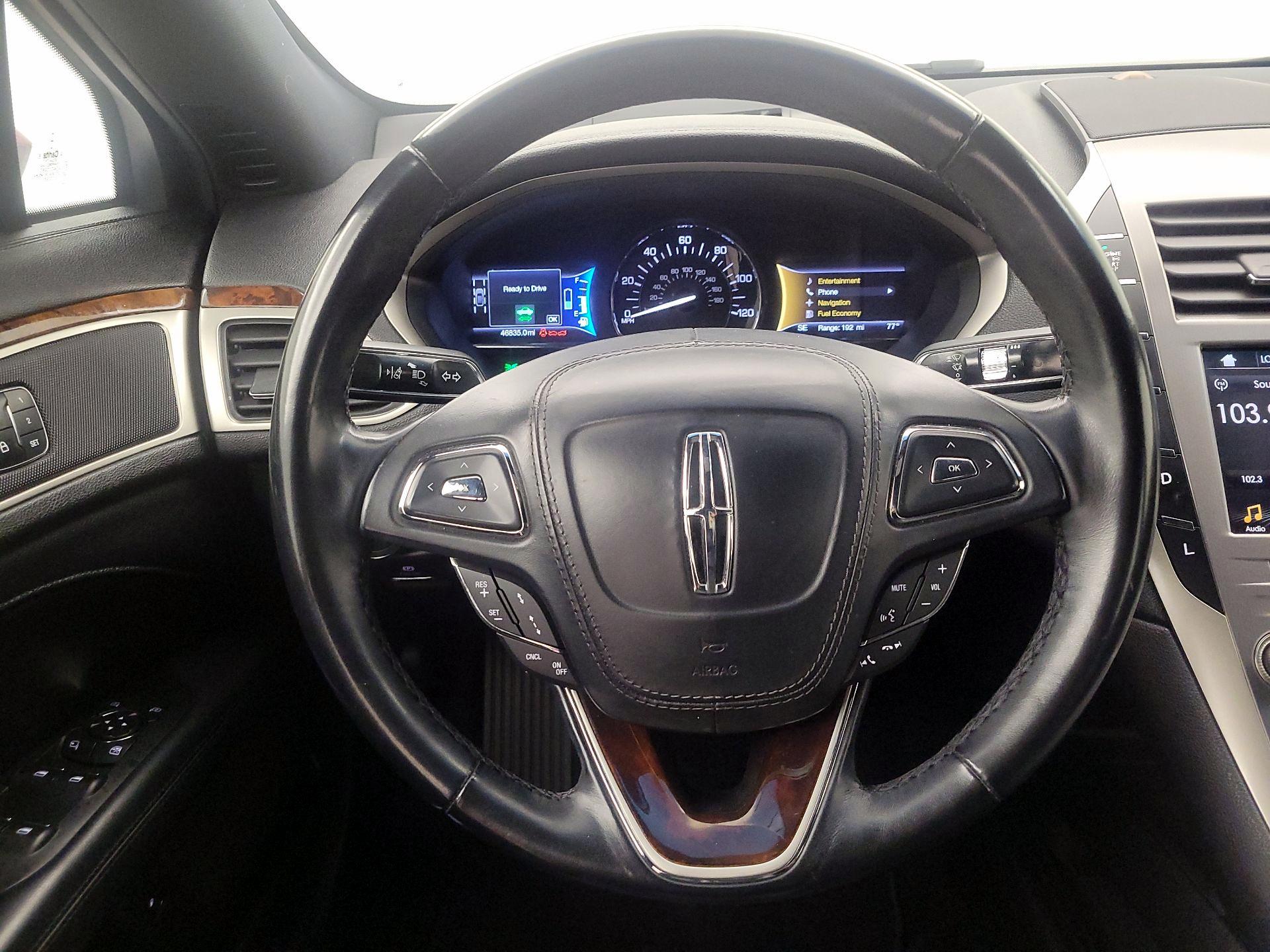 Thumbnail: 2017 Lincoln MKZ - 10