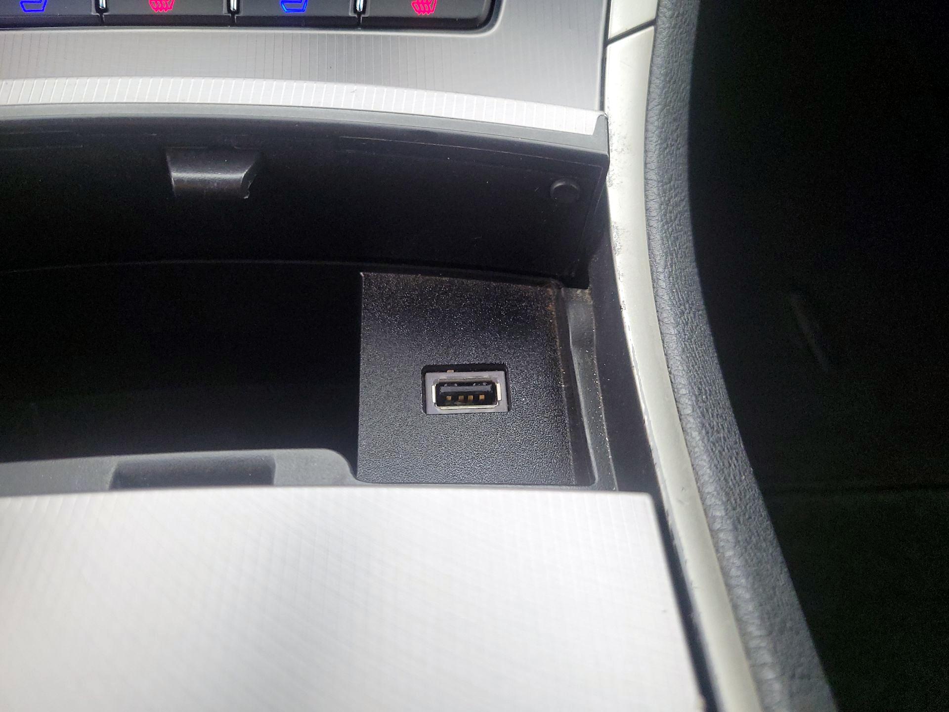 Thumbnail: 2017 Lincoln MKZ - 18