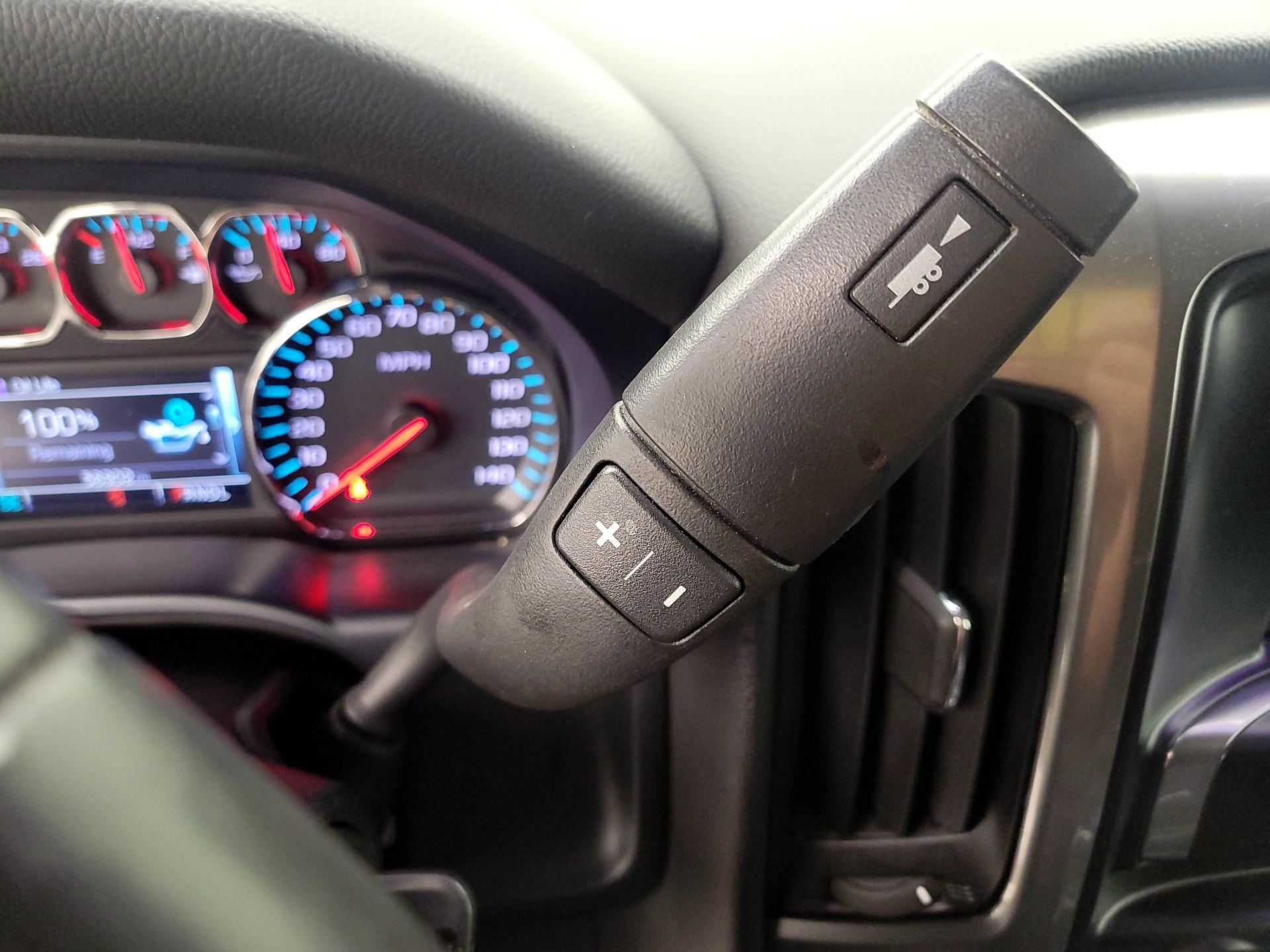 Thumbnail: 2018 Chevrolet Silverado 1500 - 17