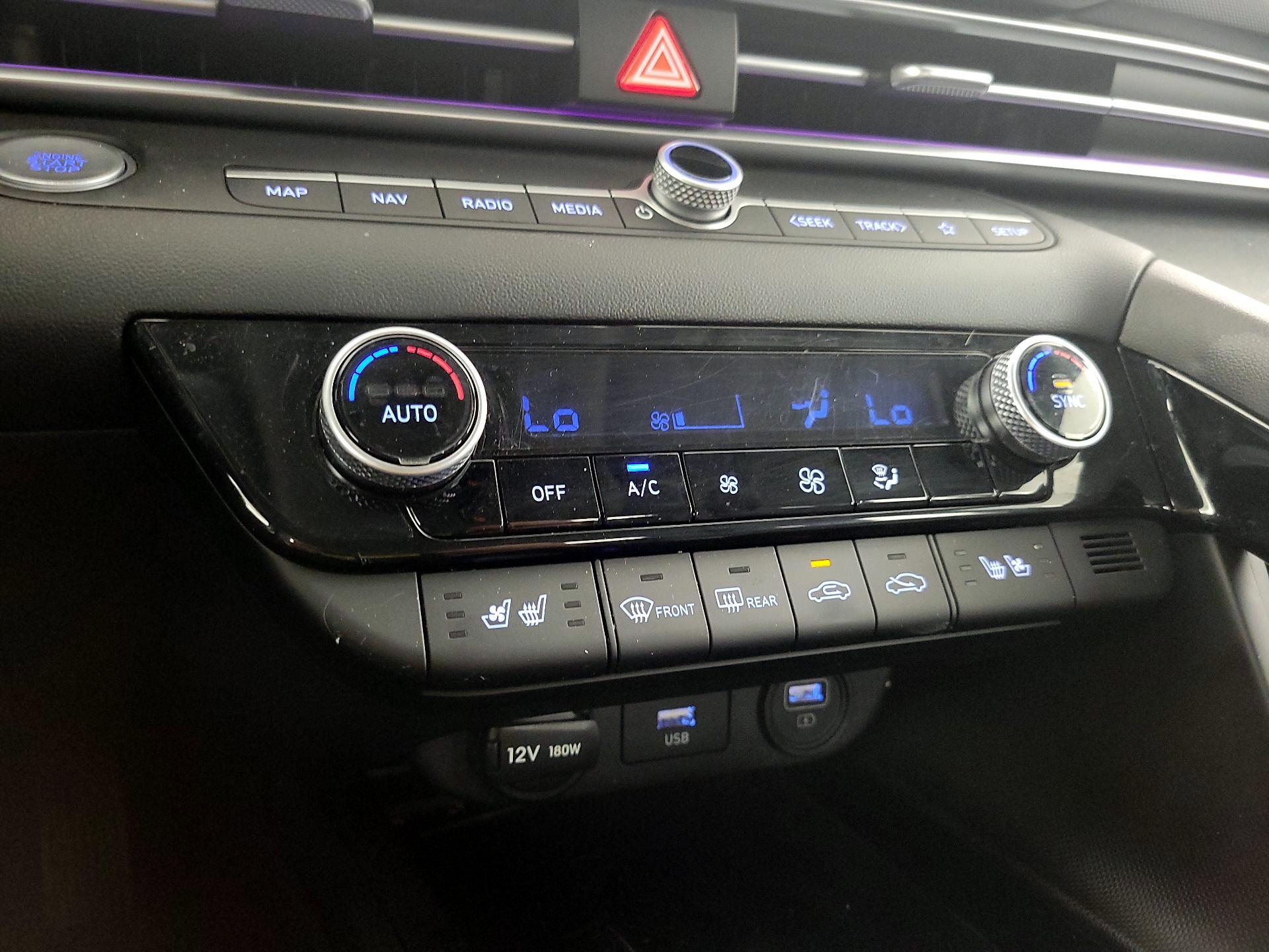 Thumbnail: 2023 Hyundai Elantra - 17
