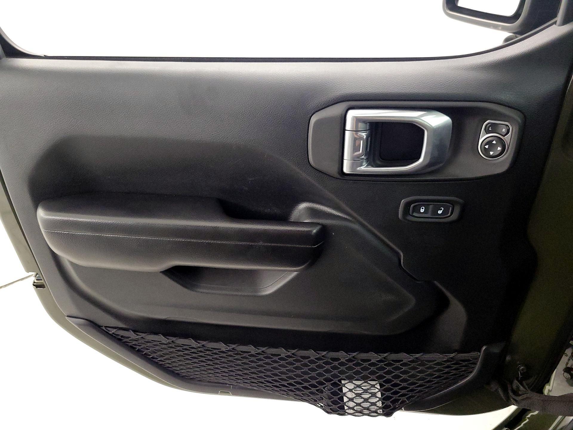 Thumbnail: 2021 Jeep Wrangler - 12