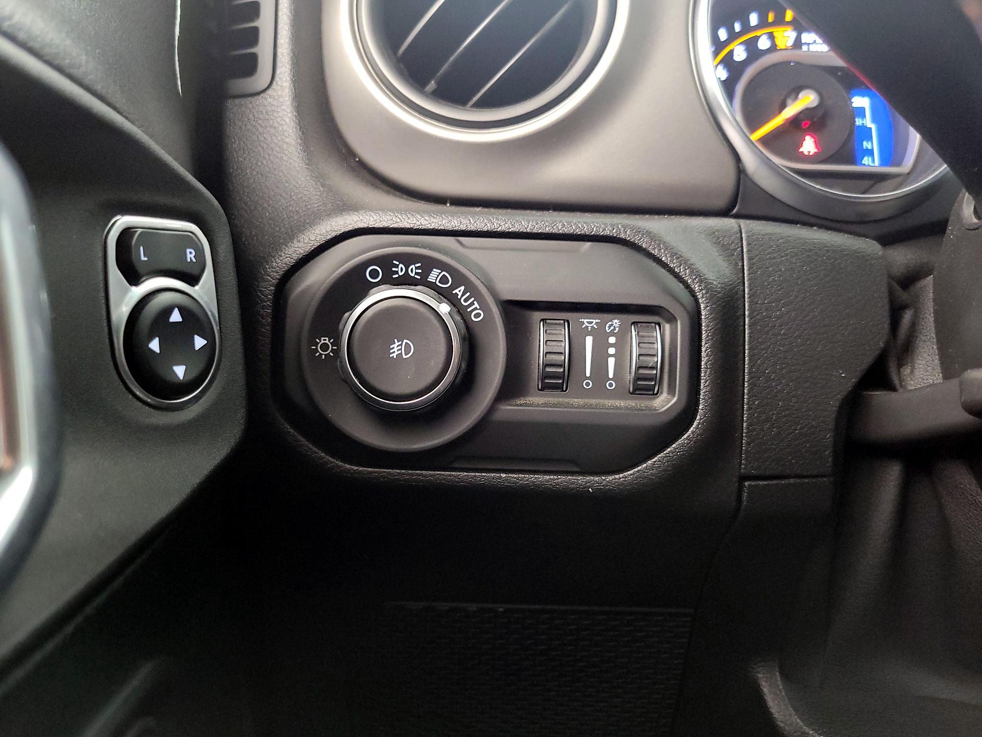 Thumbnail: 2021 Jeep Wrangler - 13