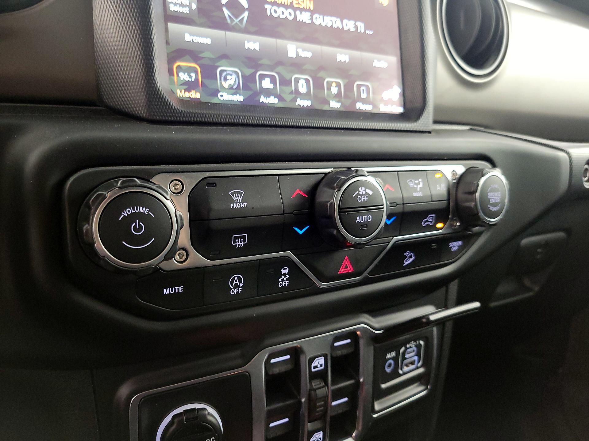 Thumbnail: 2021 Jeep Wrangler - 17